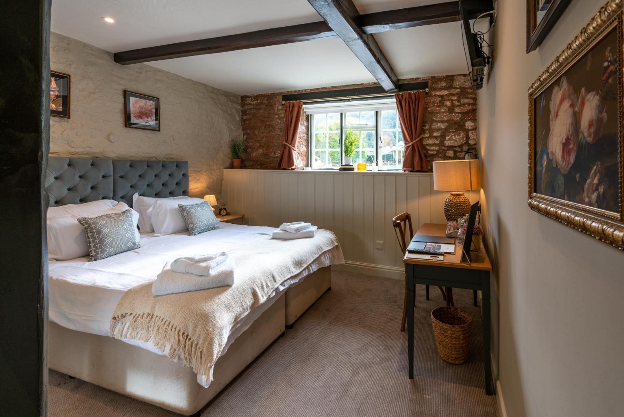 Double or Twin Room photo 3