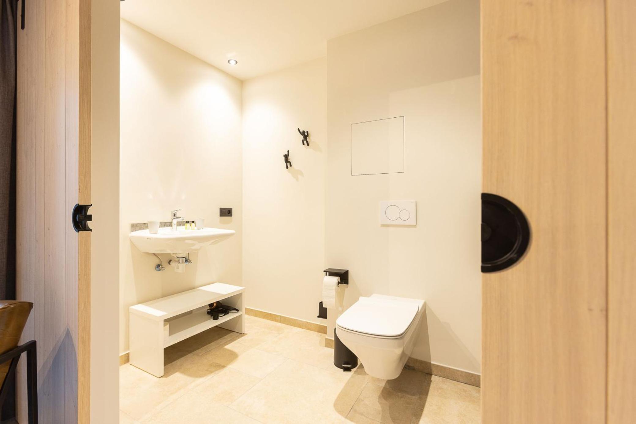 Double Room - Disability Access photo 3