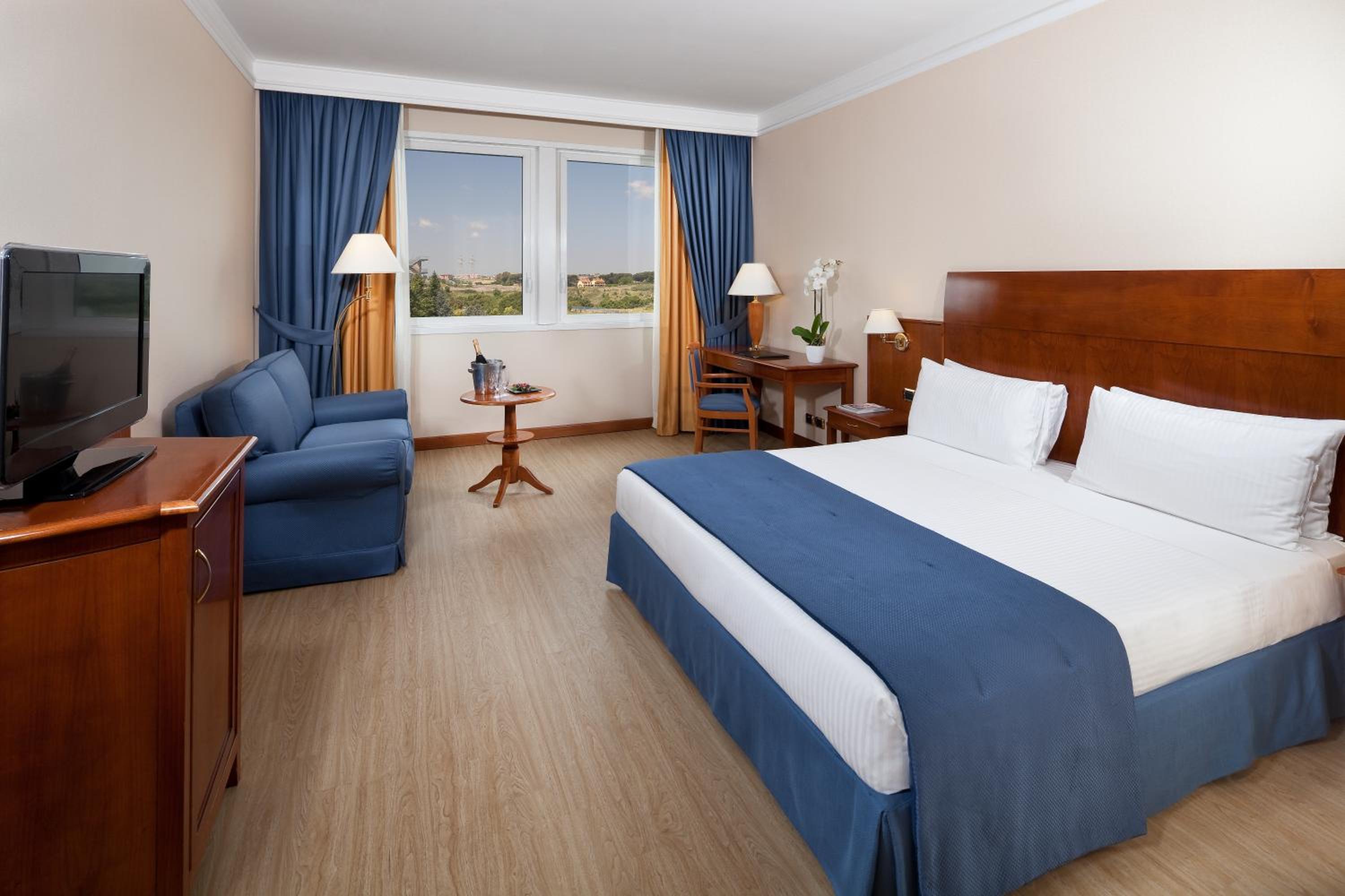 Superior Double or Twin Room photo 1