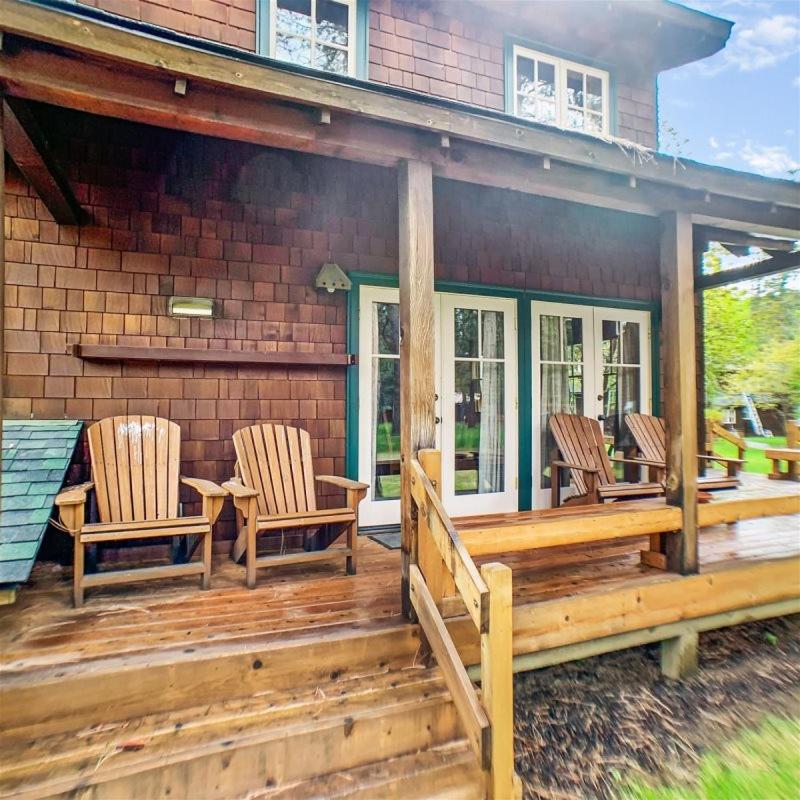 Two-Bedroom Holiday Home photo 2