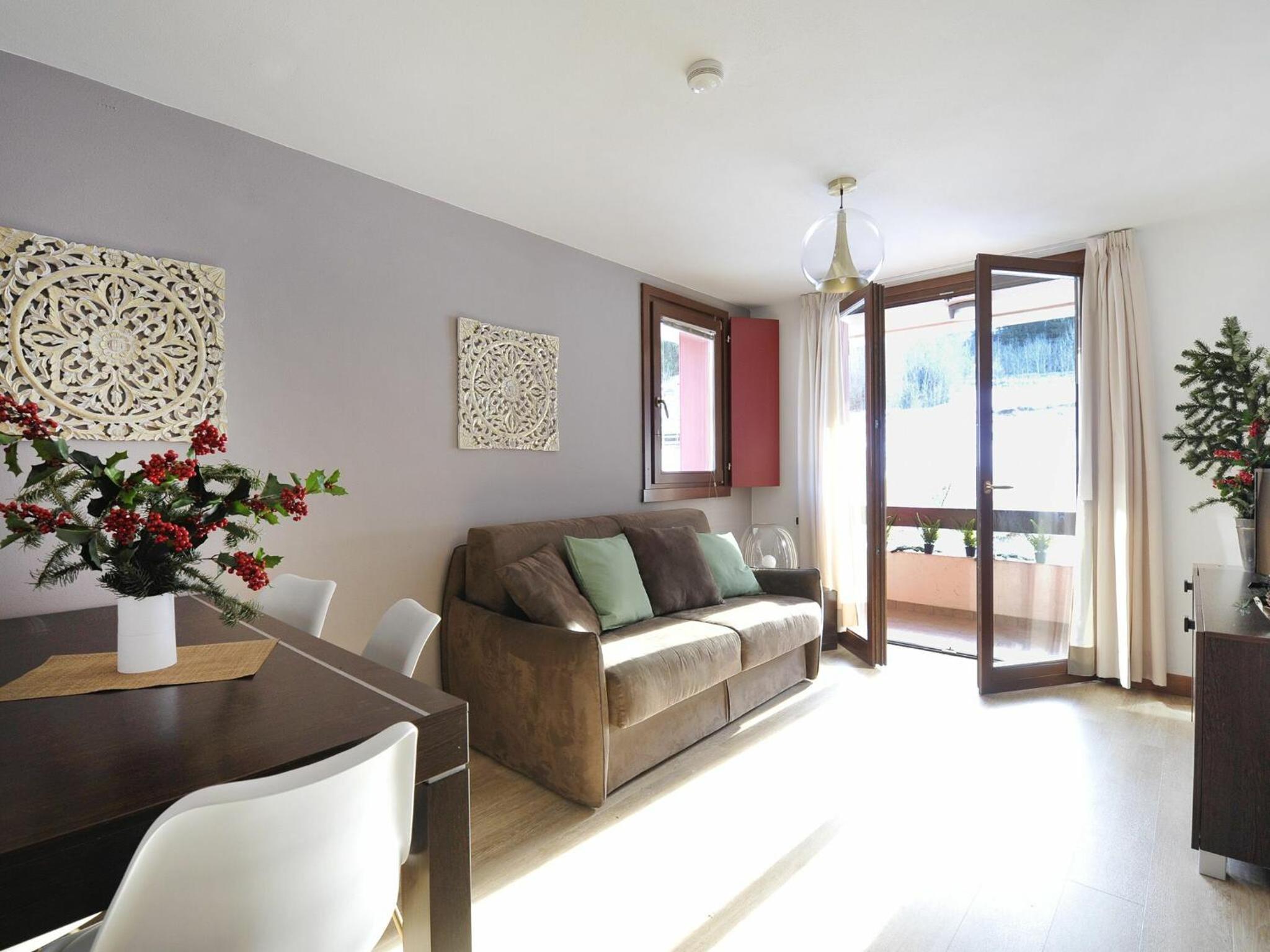 Apartment 4 photo 1