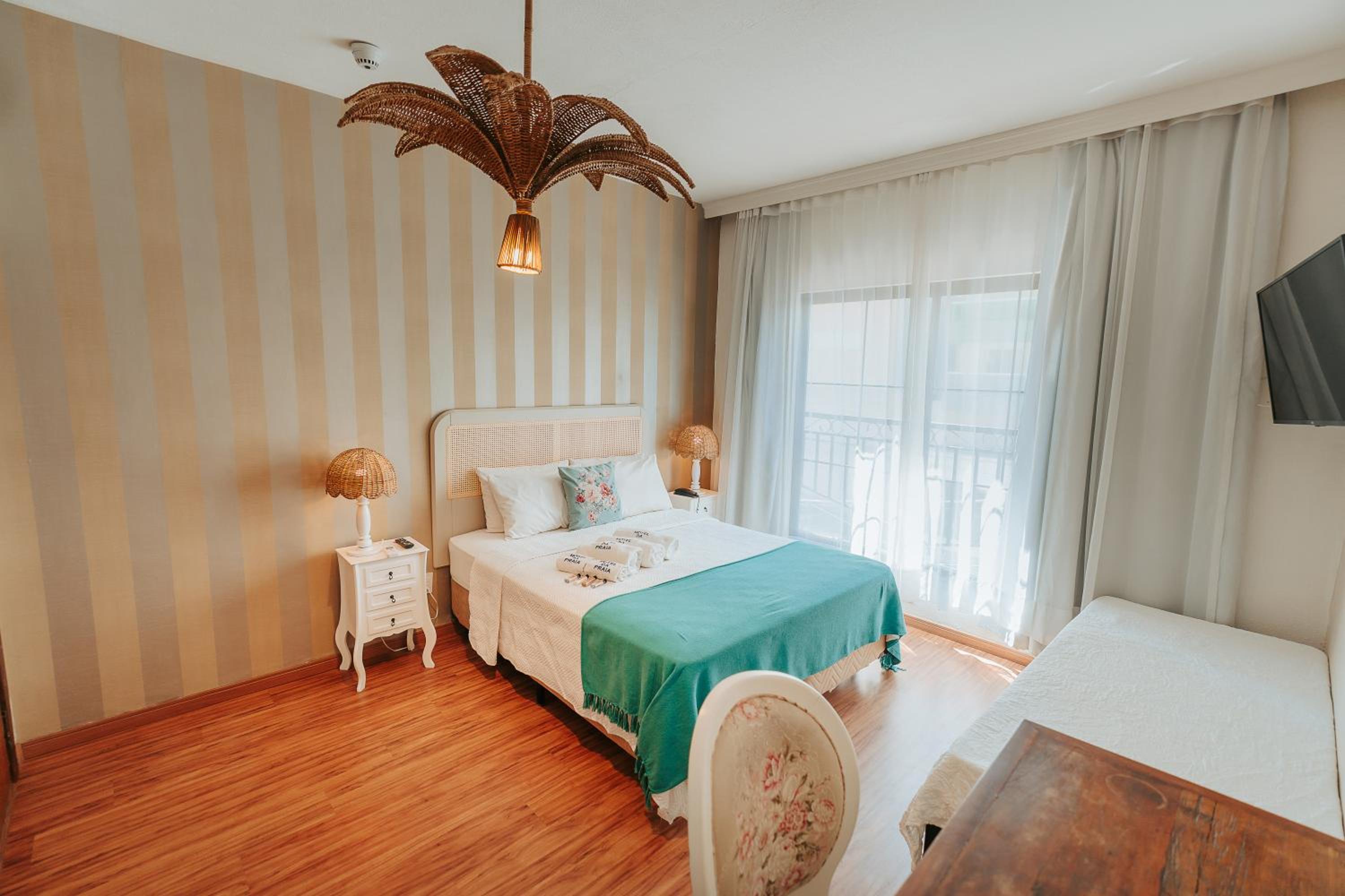 Hotel da Praia — Deluxe Double Room with Side Sea View
