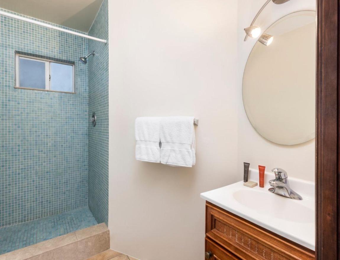 Deluxe Suite with Ocean View - Photo 4