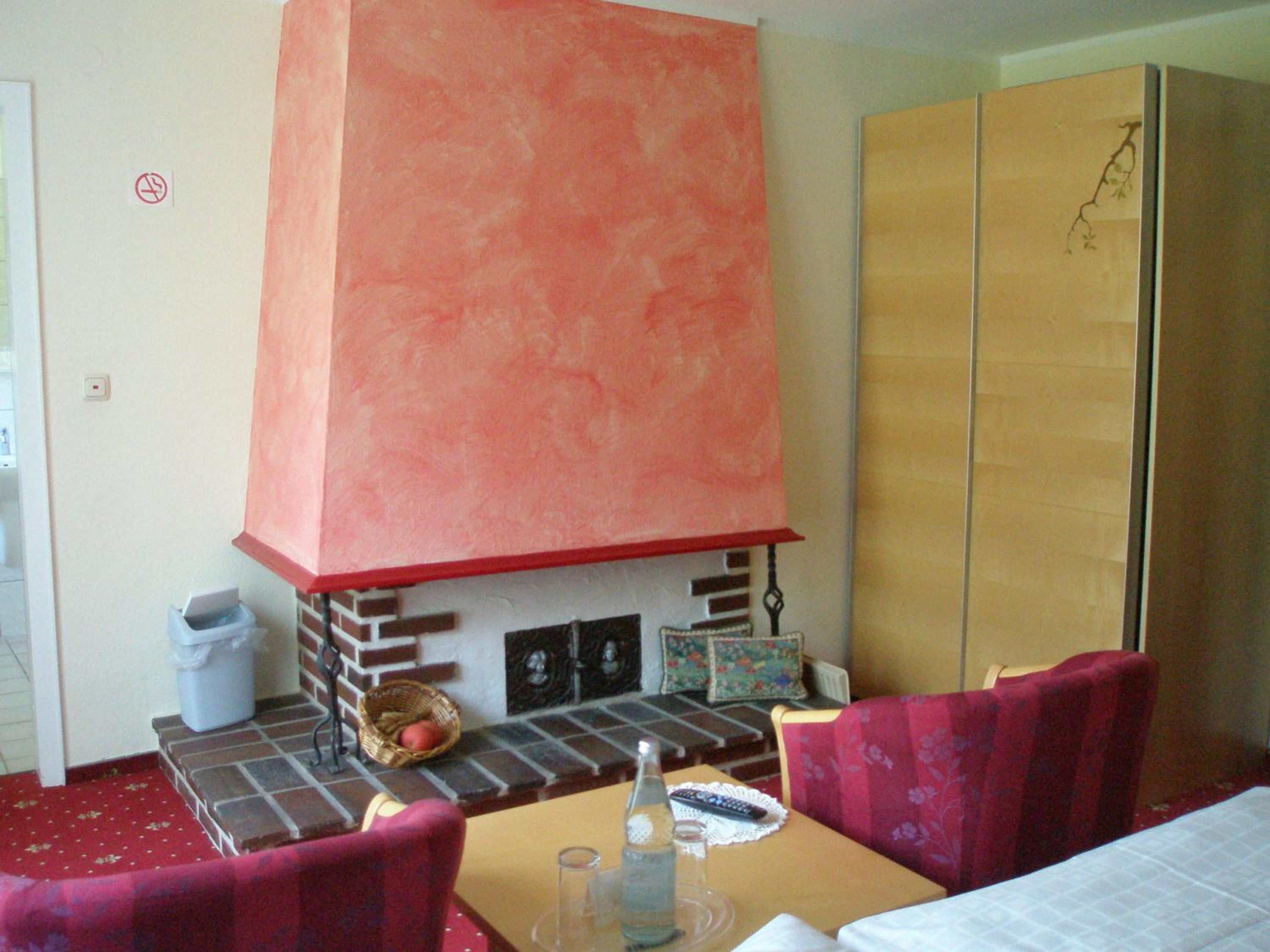 Double Room (1 Adult)