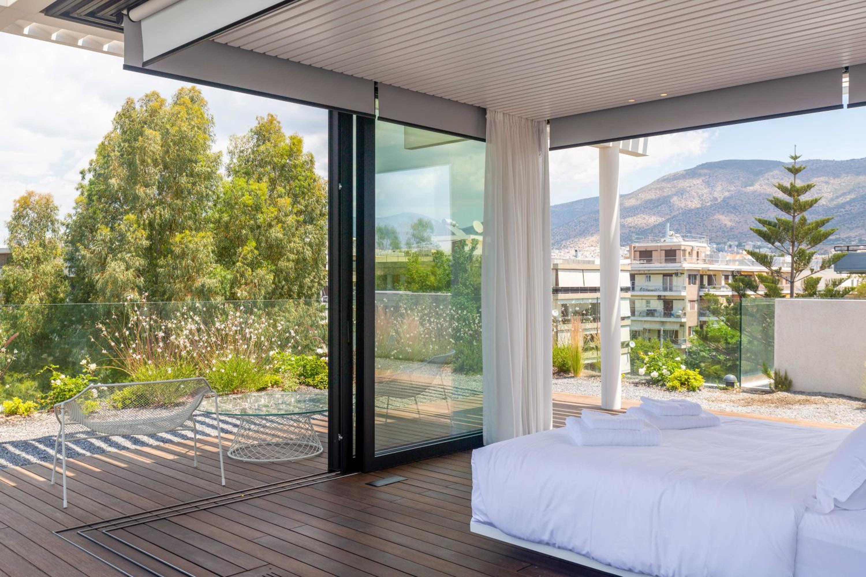 Penthouse Apartment photo 2