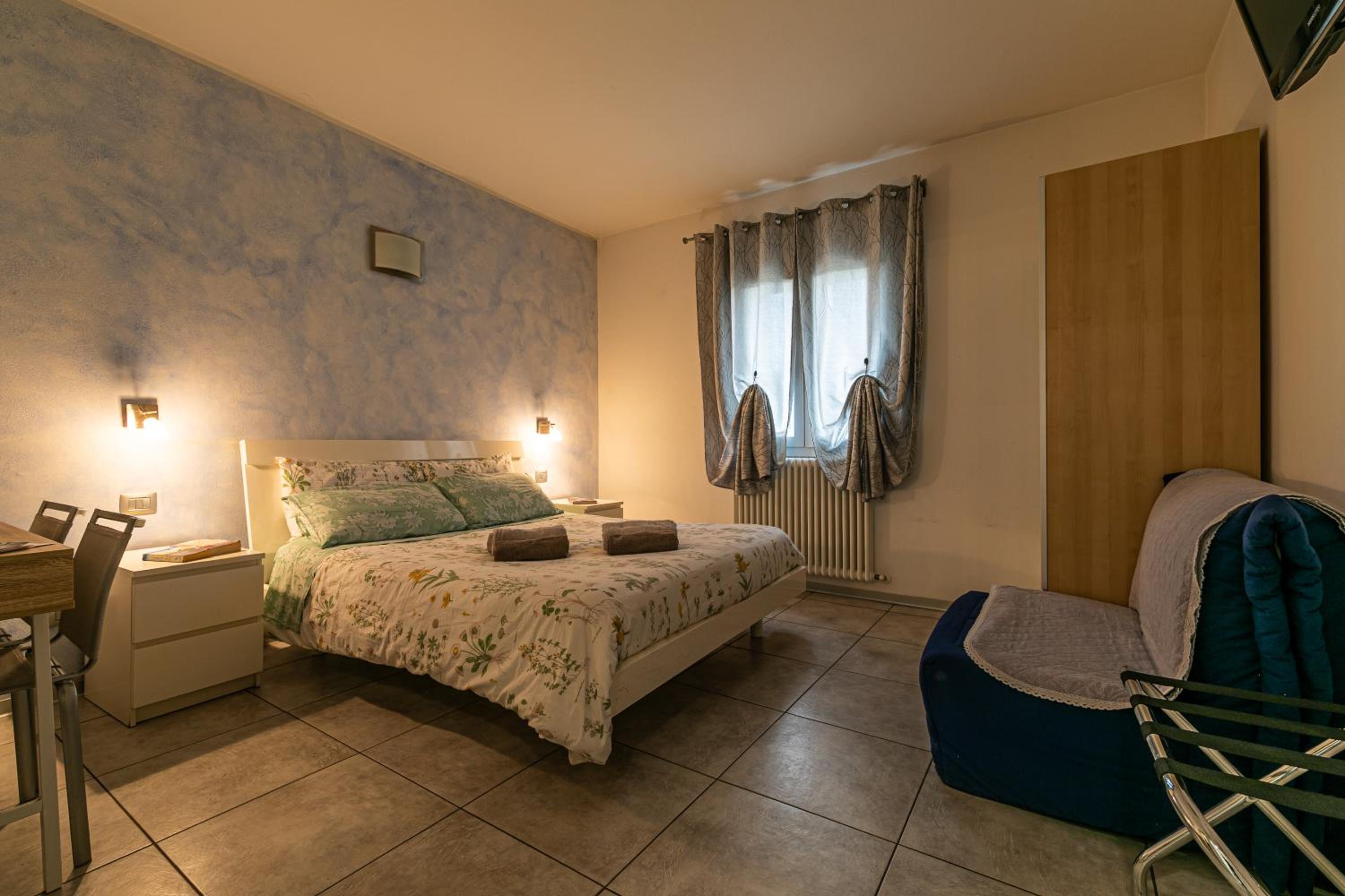 Classic Triple Room photo 1
