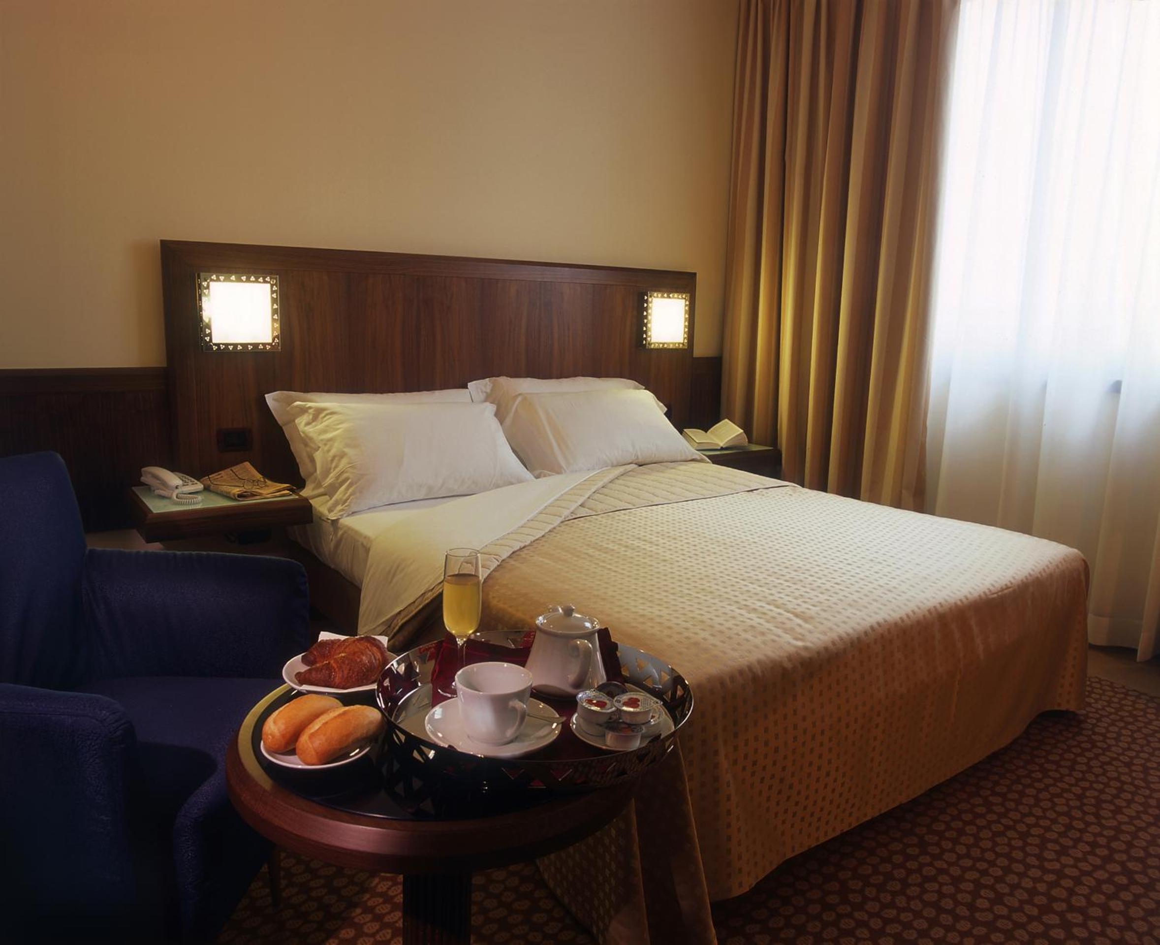 Deluxe Twin Room - Photo 28