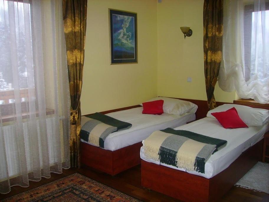 Double or Twin Room with Extra Bed photo 1