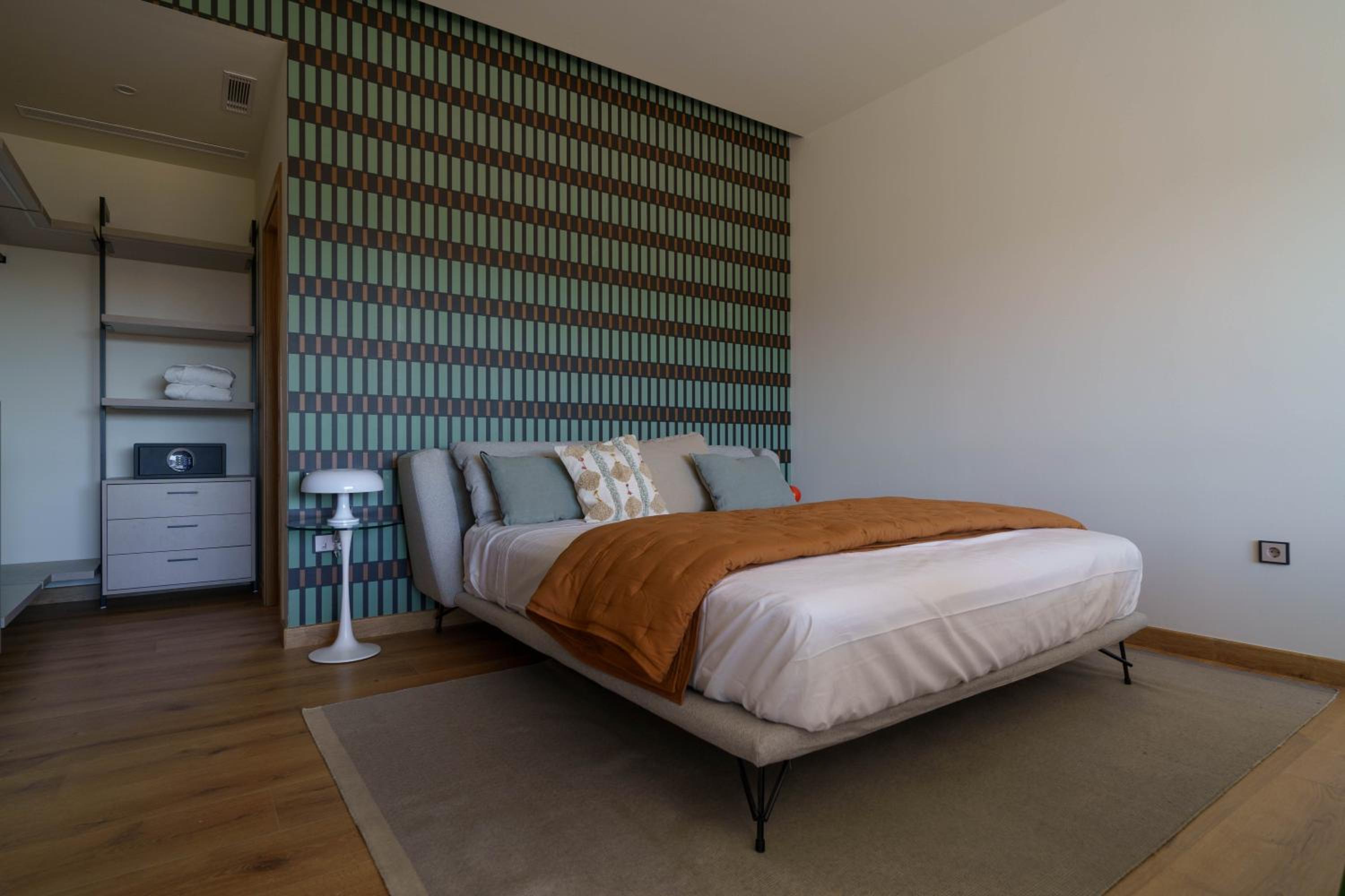 Premium Quadruple Room - Photo 10