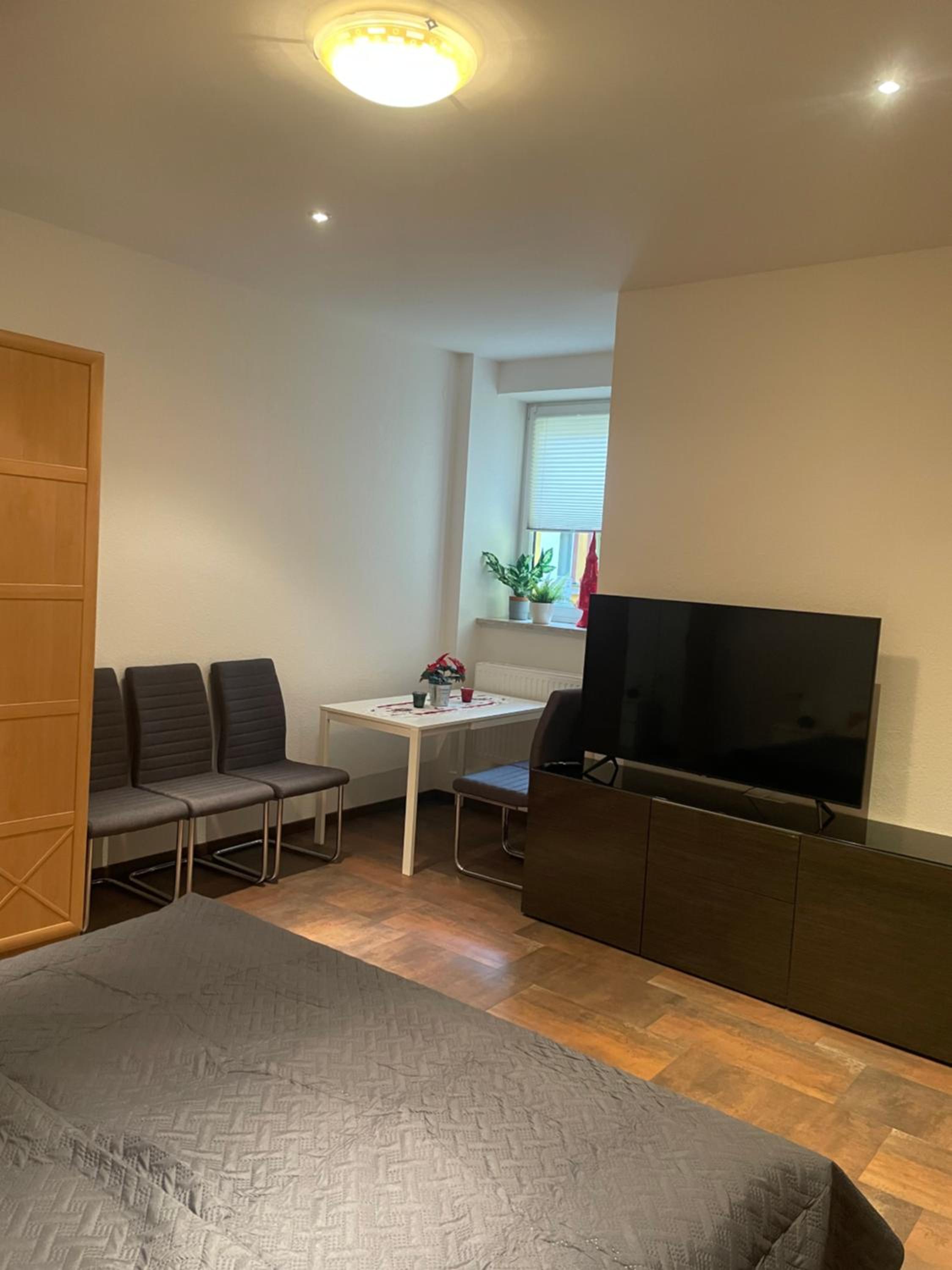 Two-Bedroom Apartment - Photo 4
