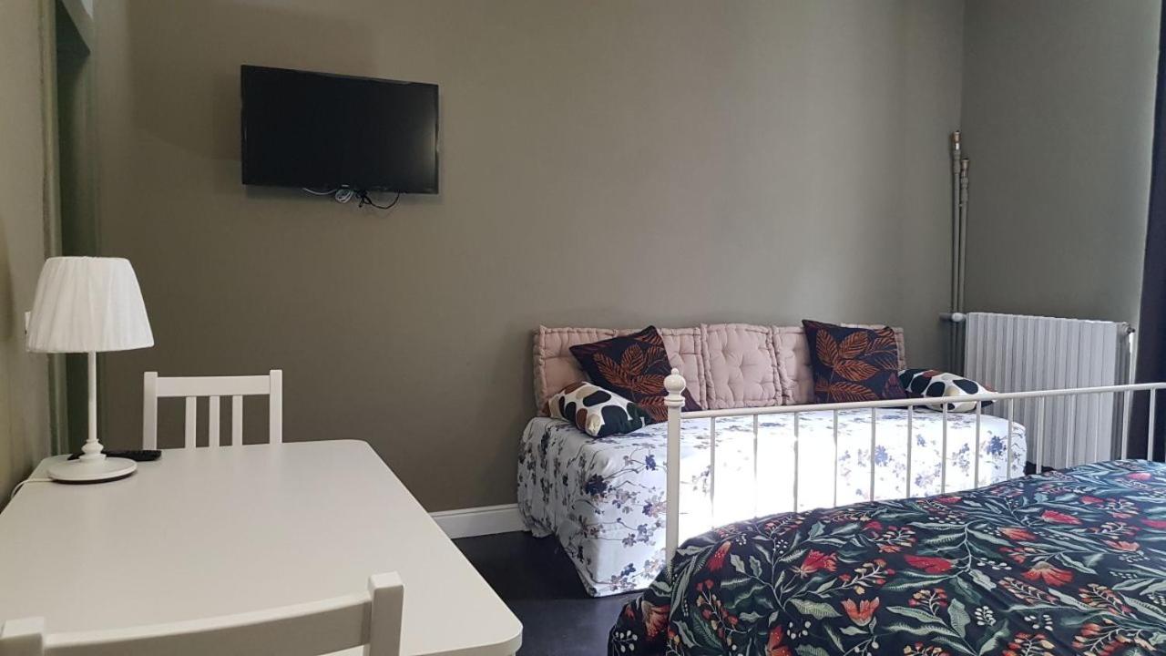Large Twin Room photo 2