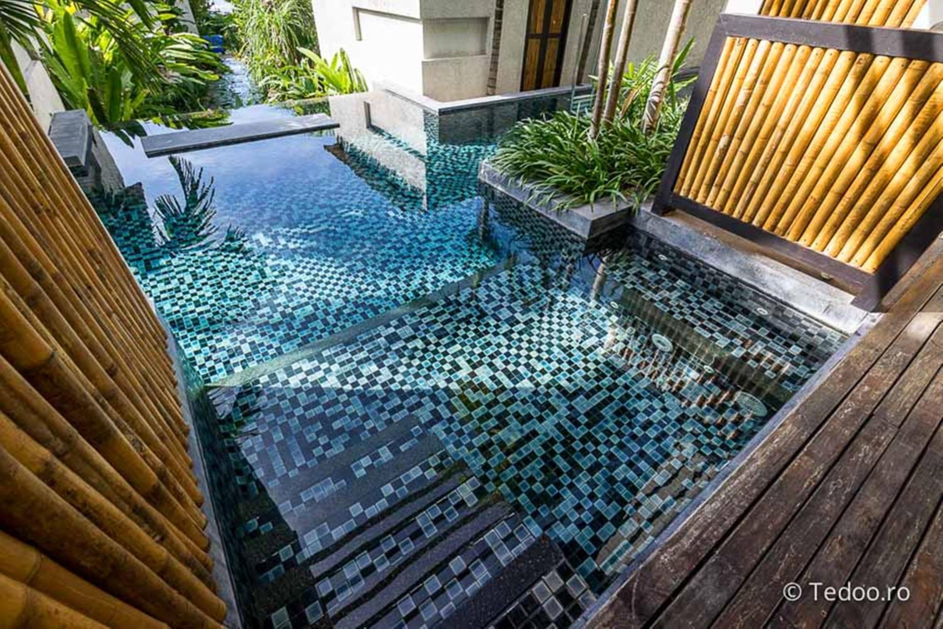Luxury Suite with Pool Access  - Photo 5