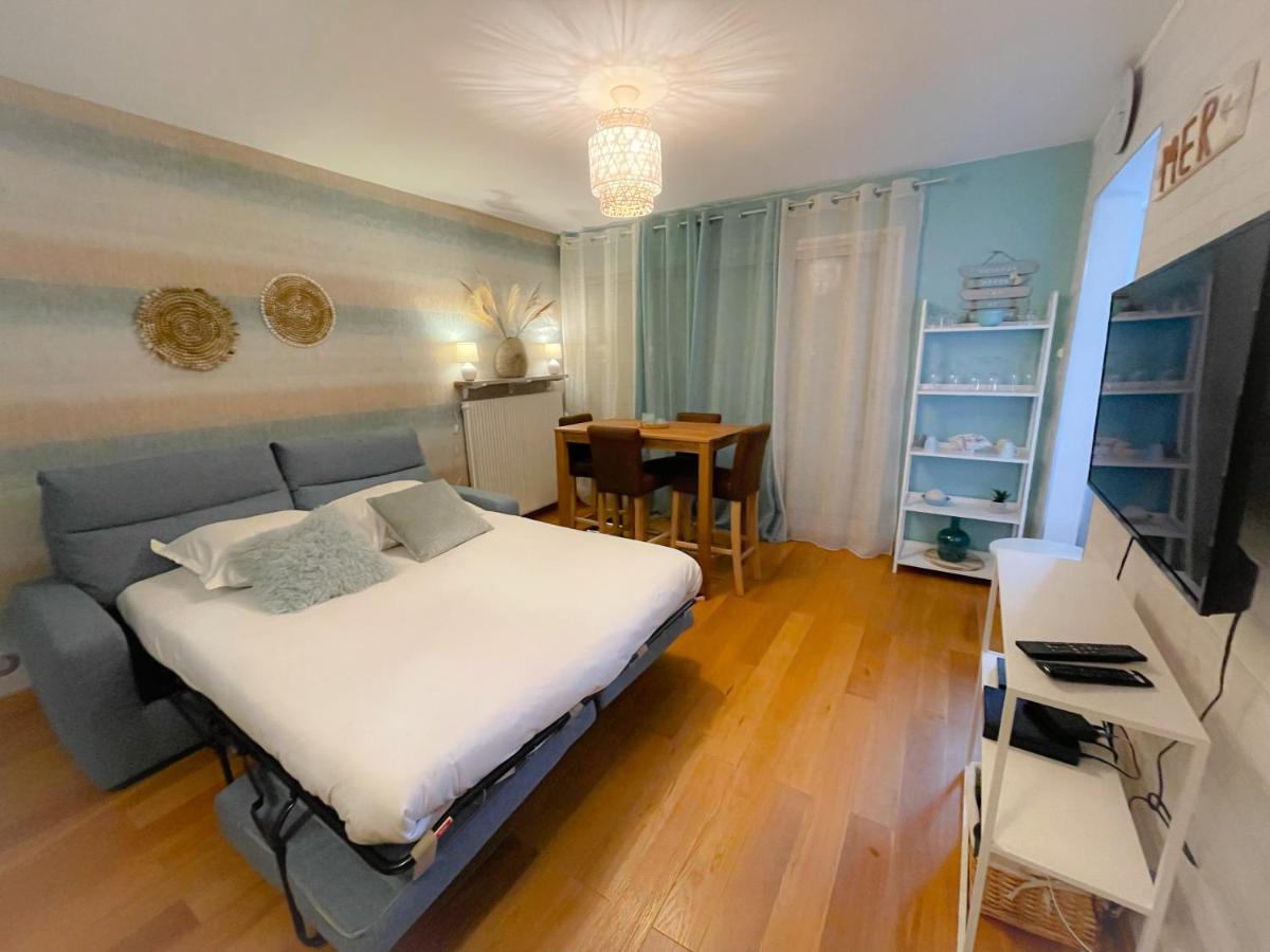 Apartment with Sea View photo 3