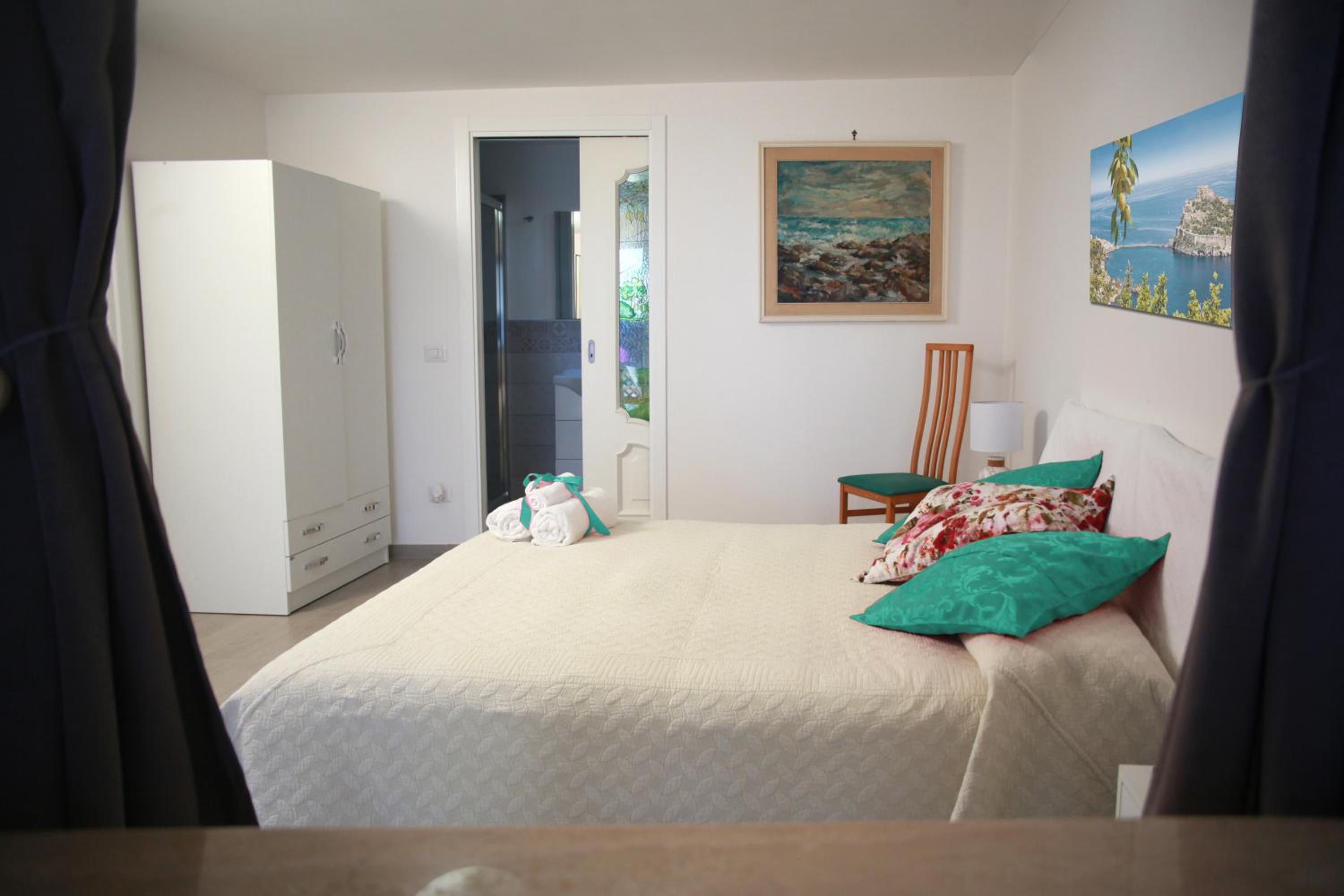 Double Room with Patio photo 3