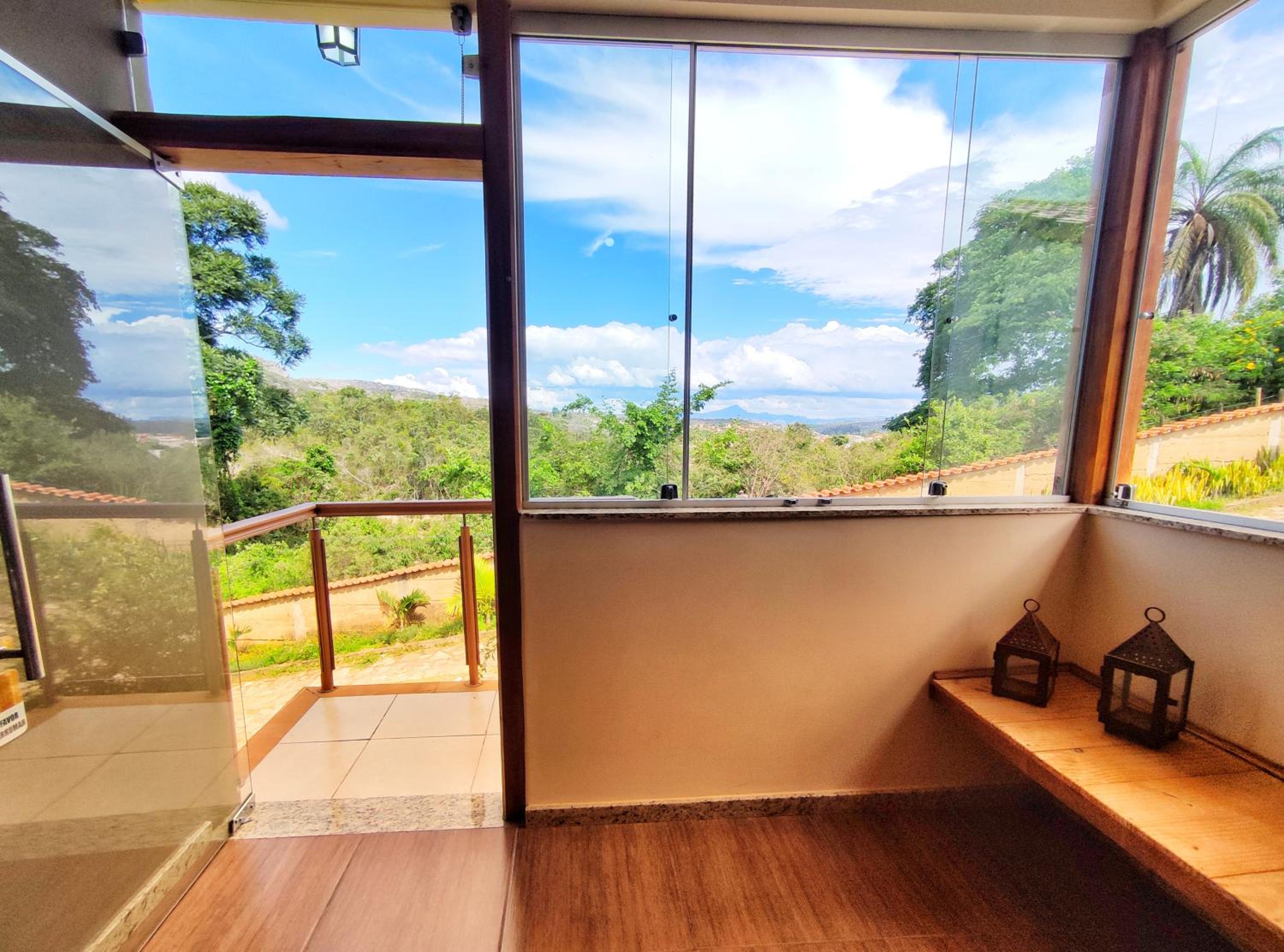 Apartment with Mountain View - Photo 14