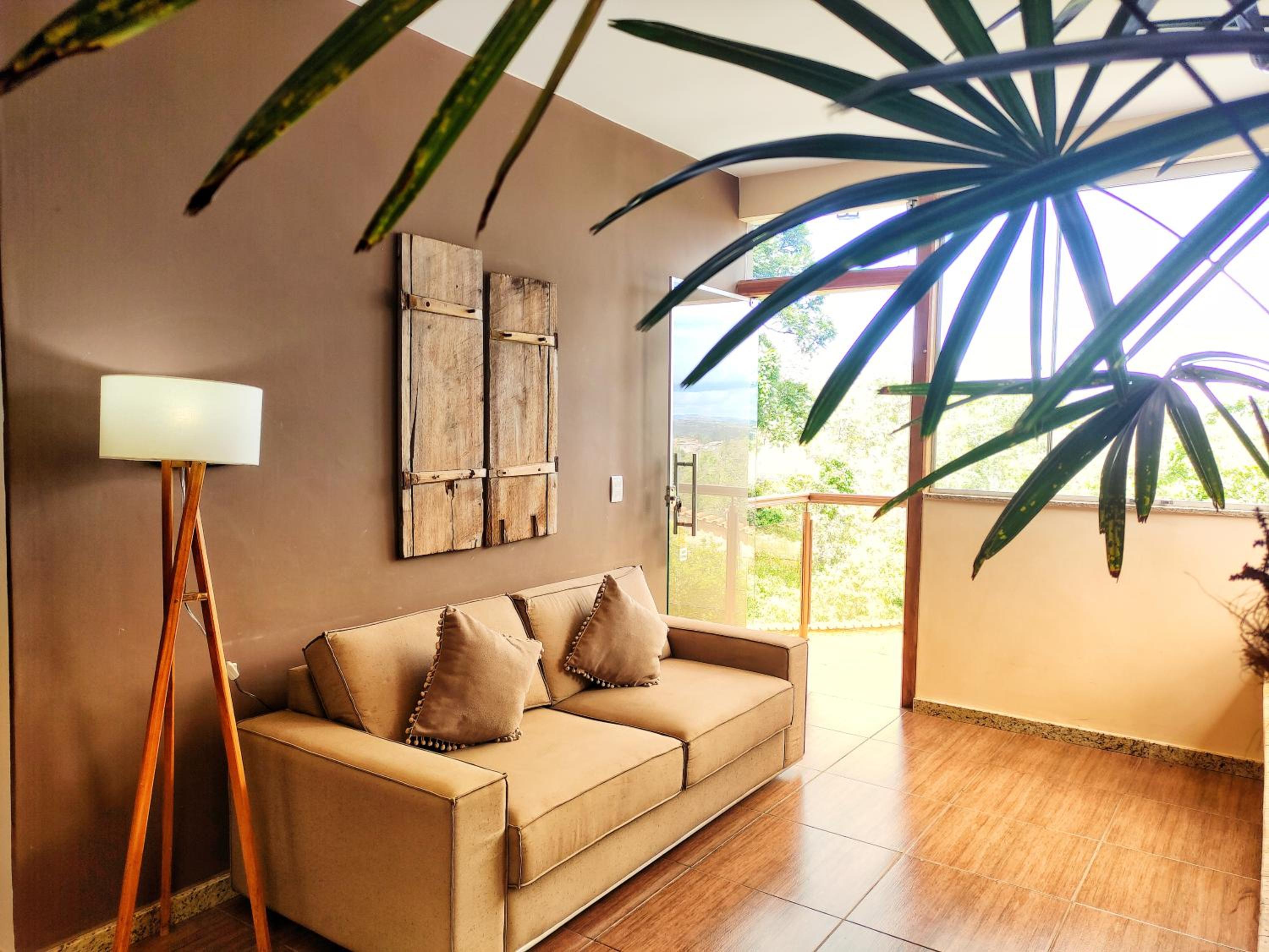 Apartment with Mountain View - Photo 12