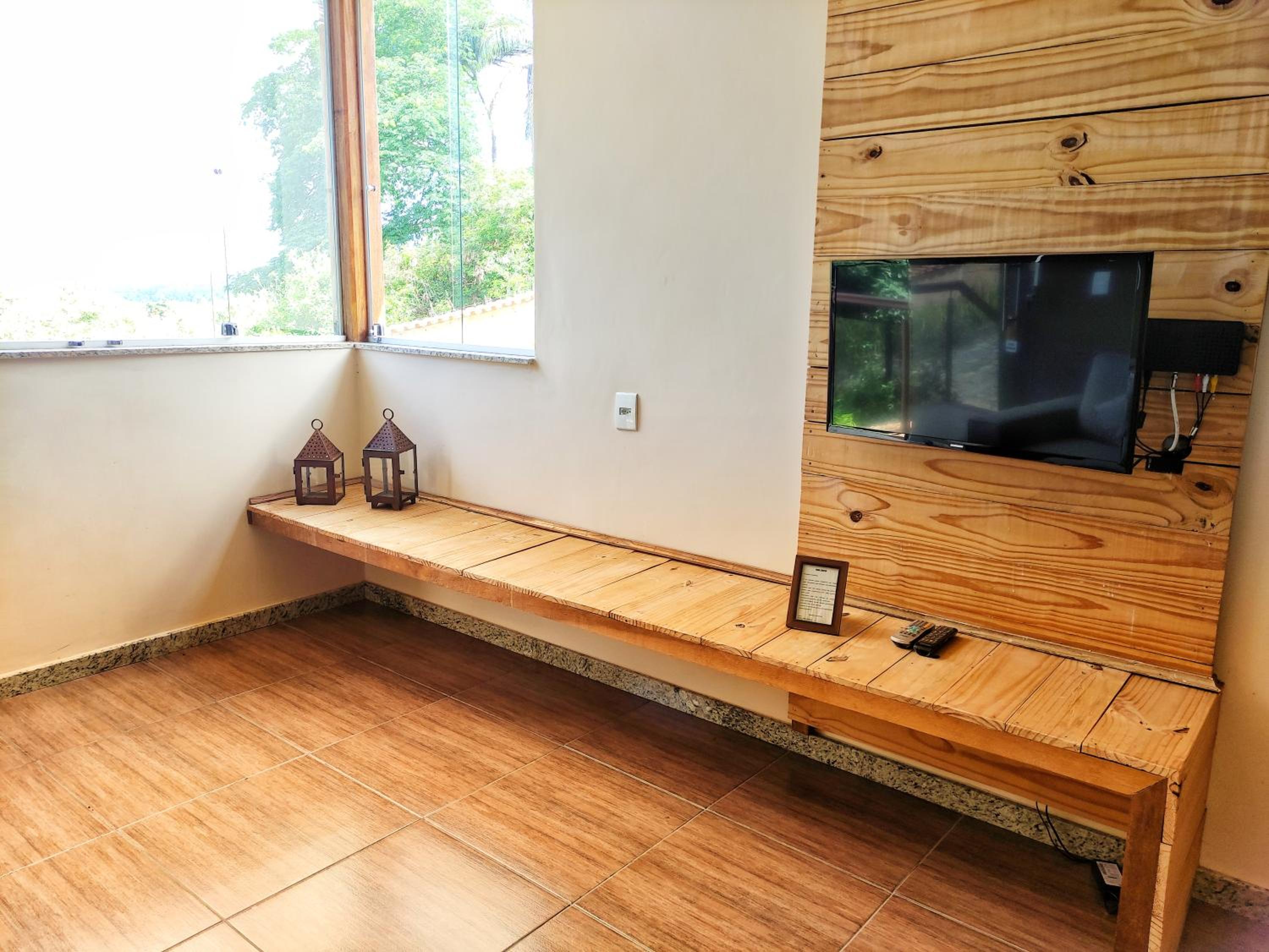 Apartment with Mountain View - Photo 19