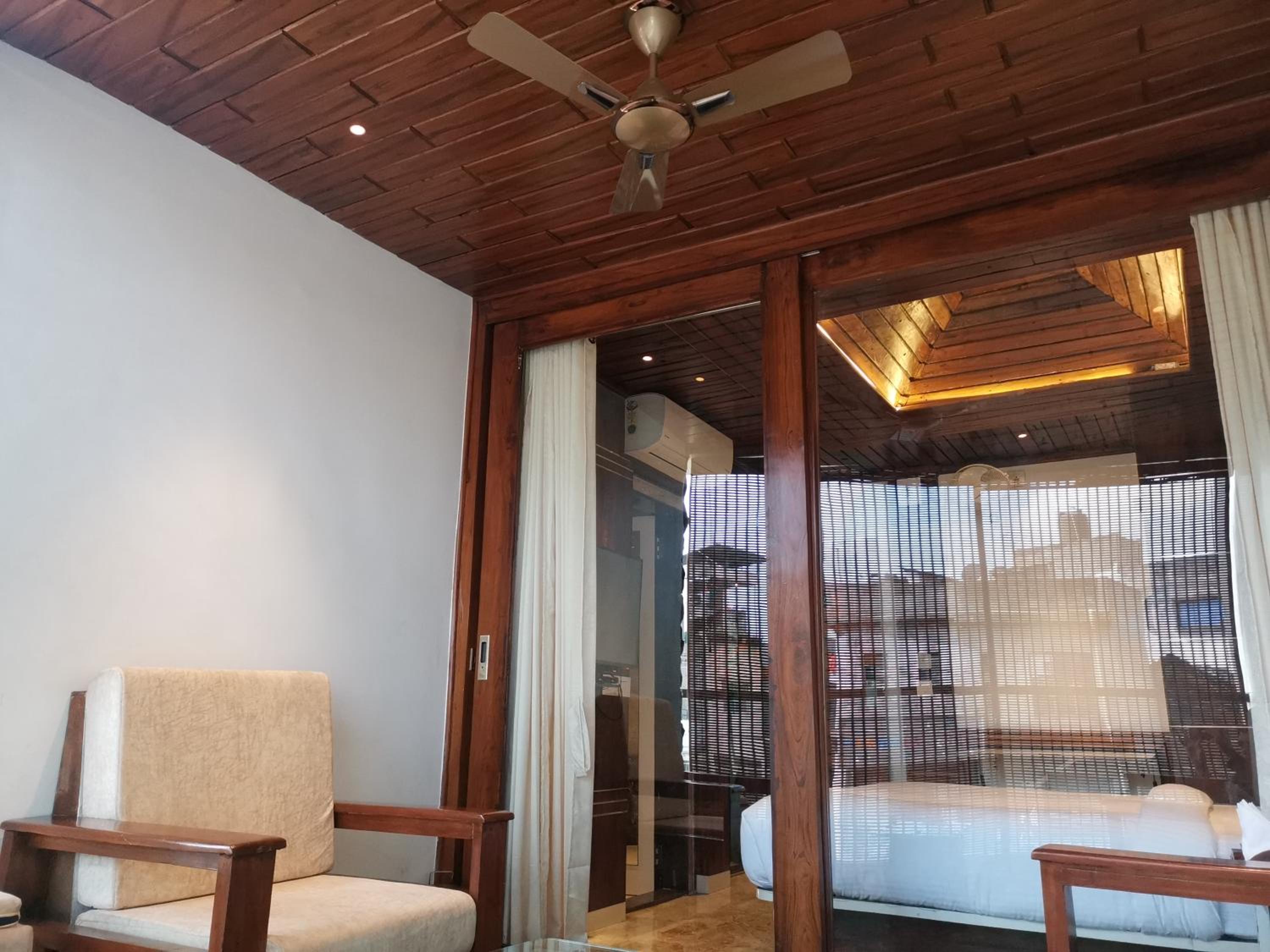 Deluxe room With balcony - Photo 19