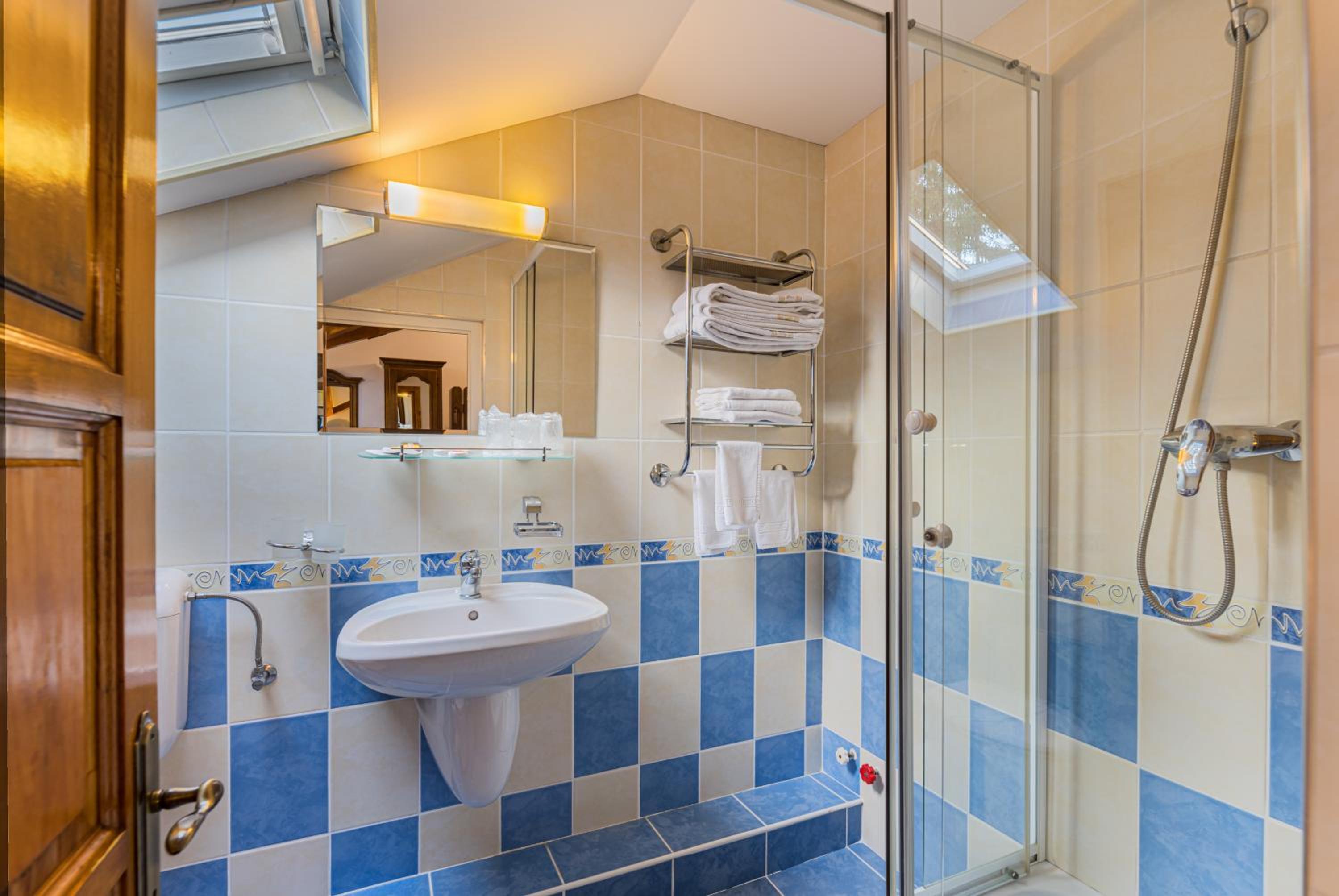 Triple Room - Photo 7