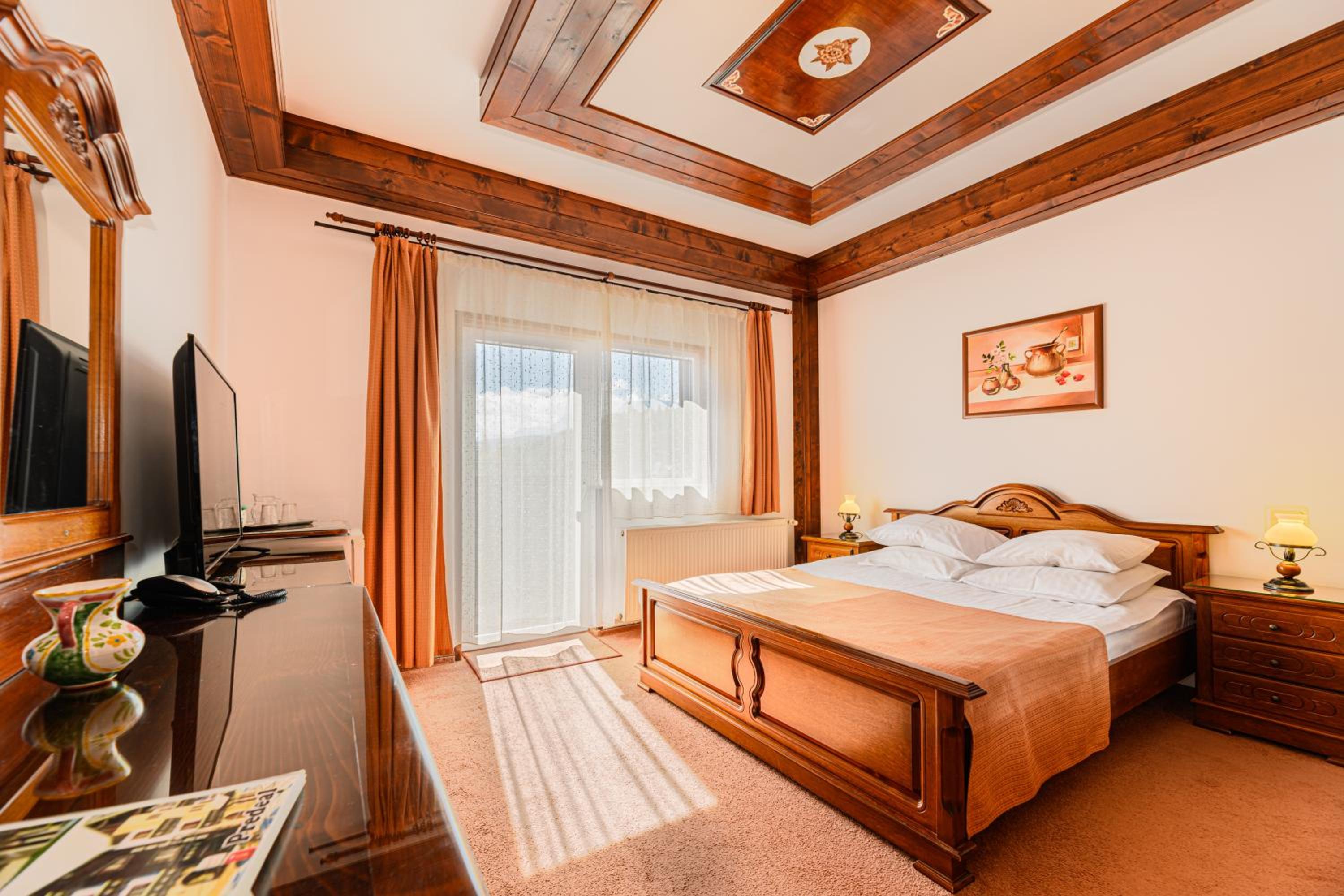 Double Room - Photo 6