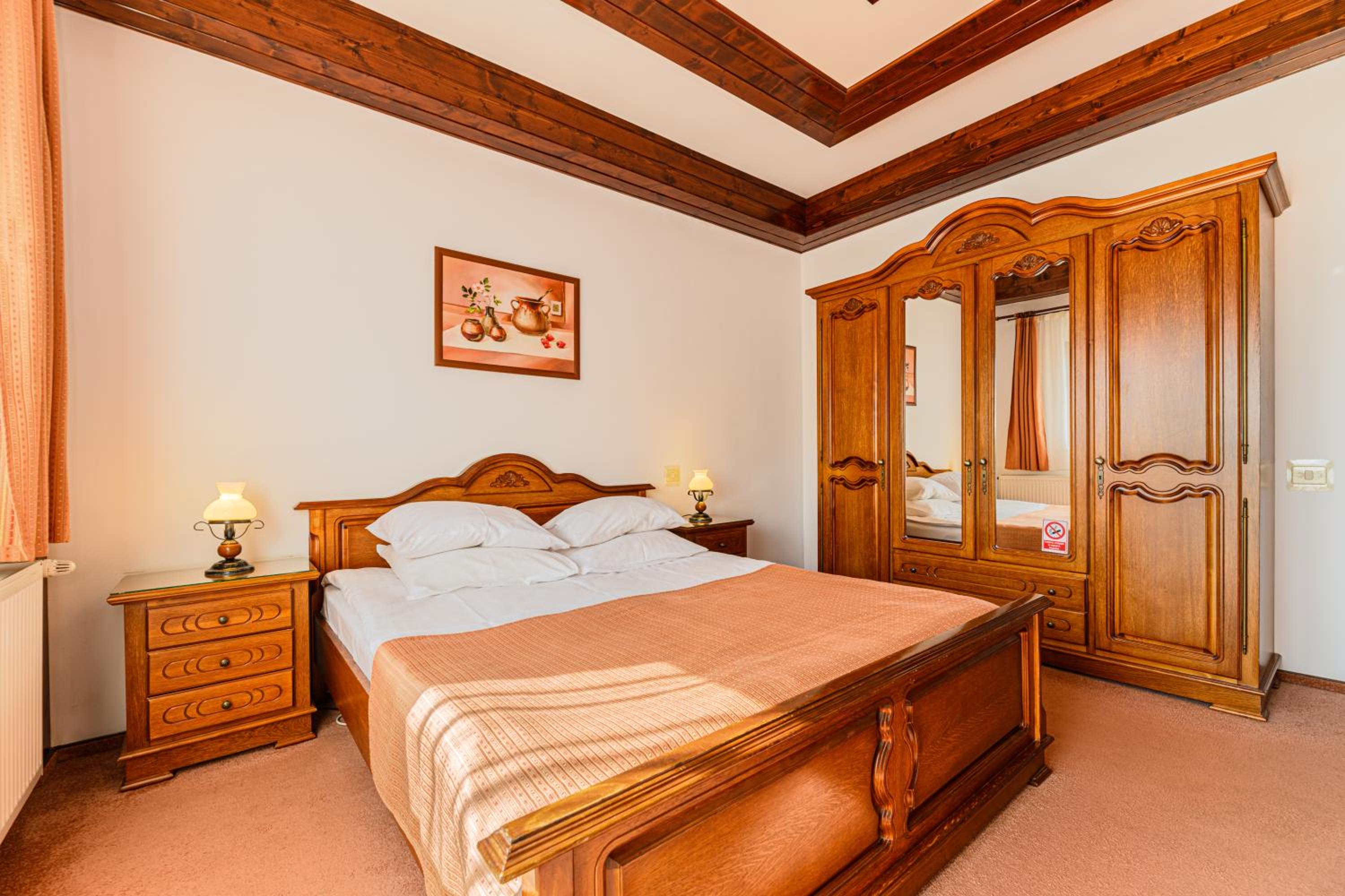 Double Room - Photo 13