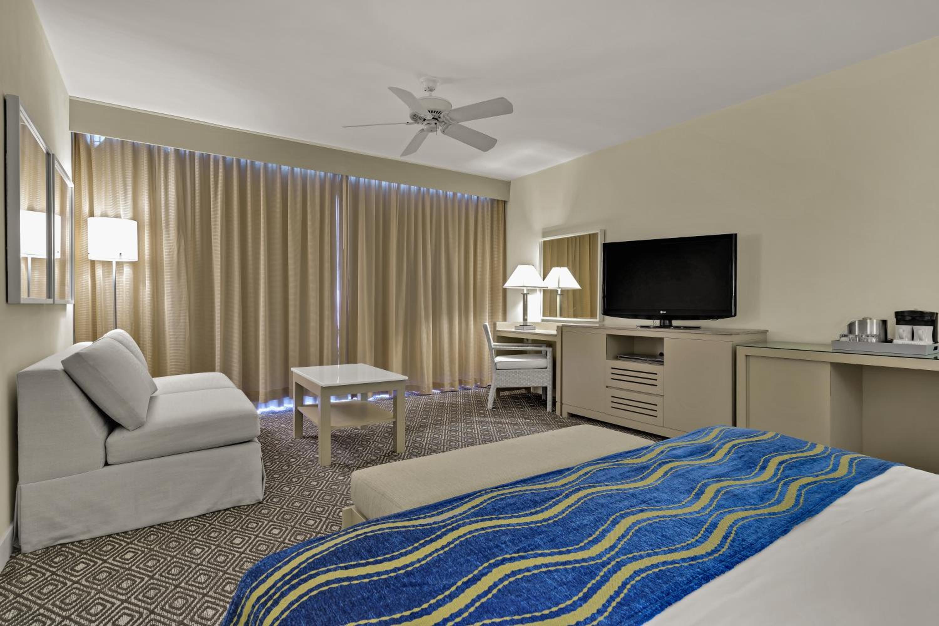 King or Queen Room Marina with Ocean View - Photo 1