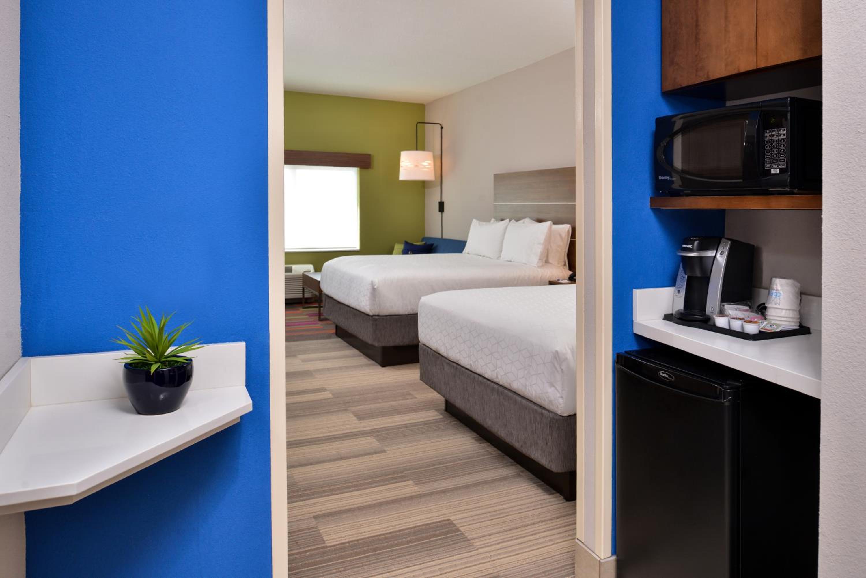 Suite with Two Queen Beds - Communications Access
