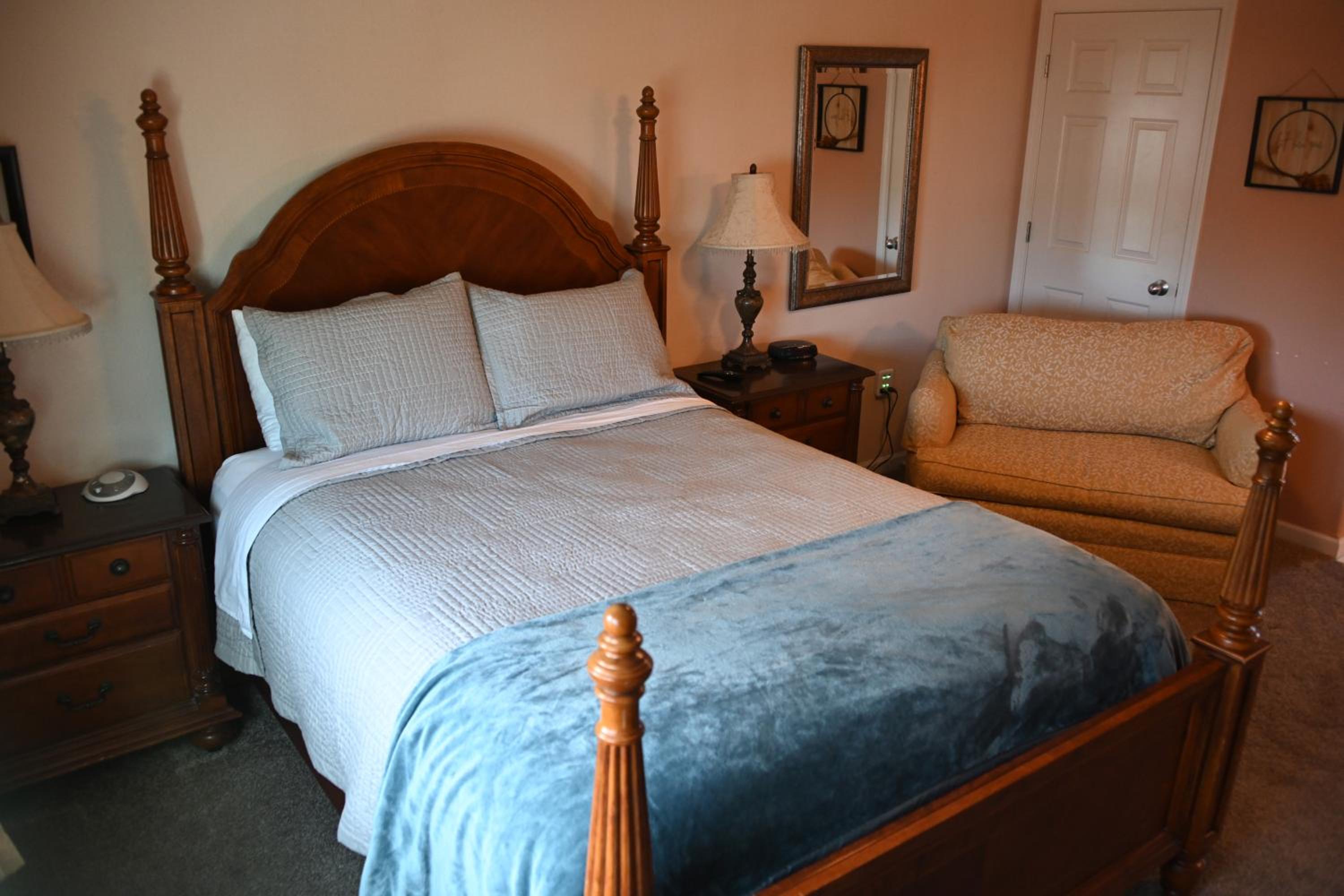 Standard Queen Room photo 1