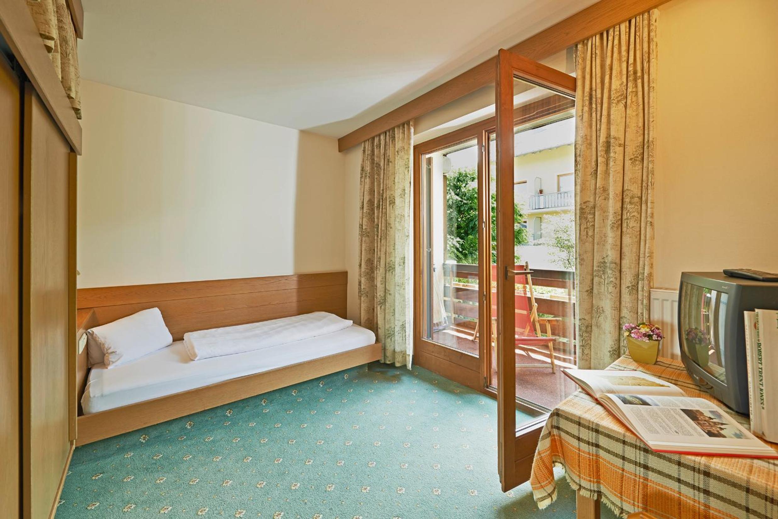 Single Room photo 1