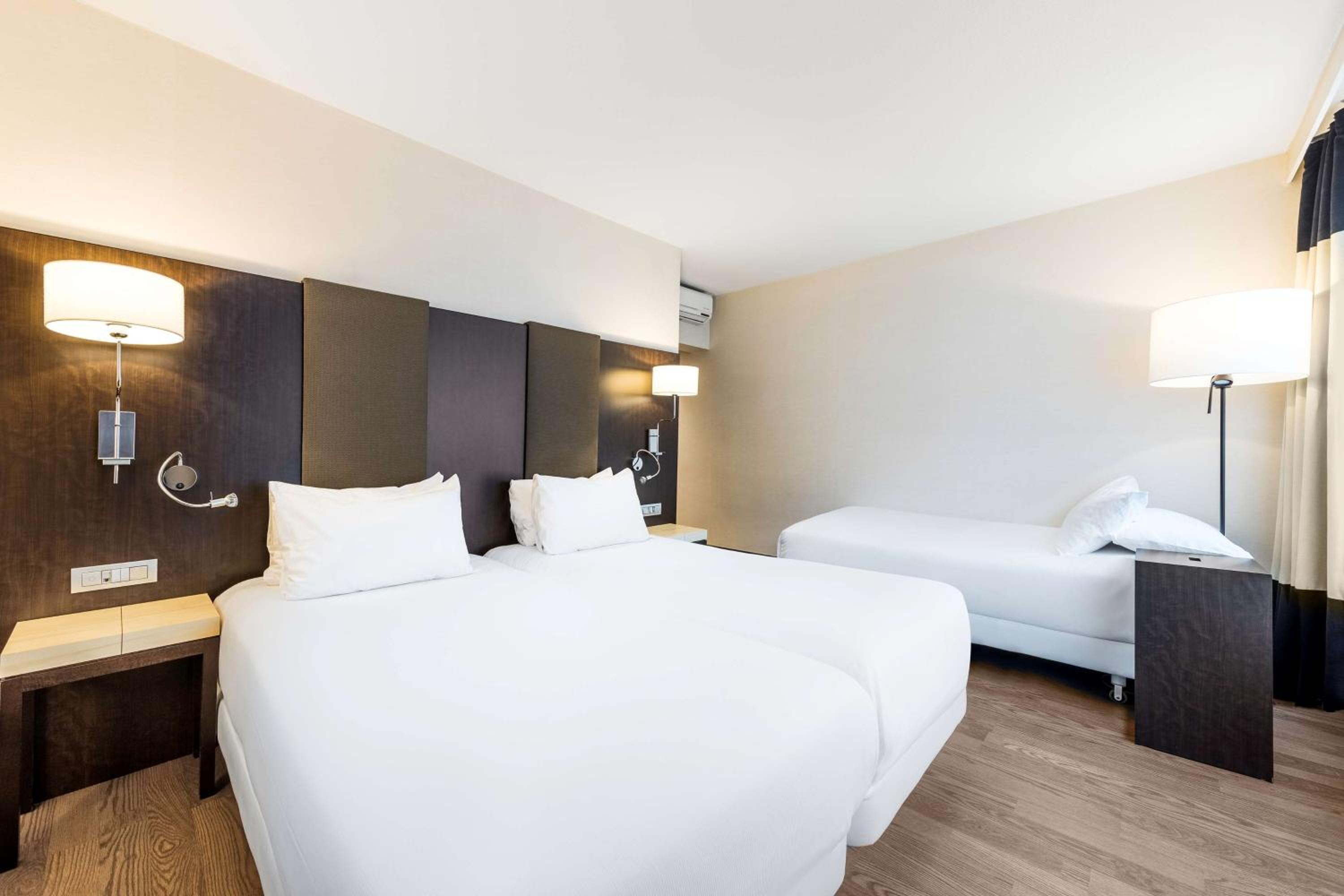 Superior Triple Room - Photo 6