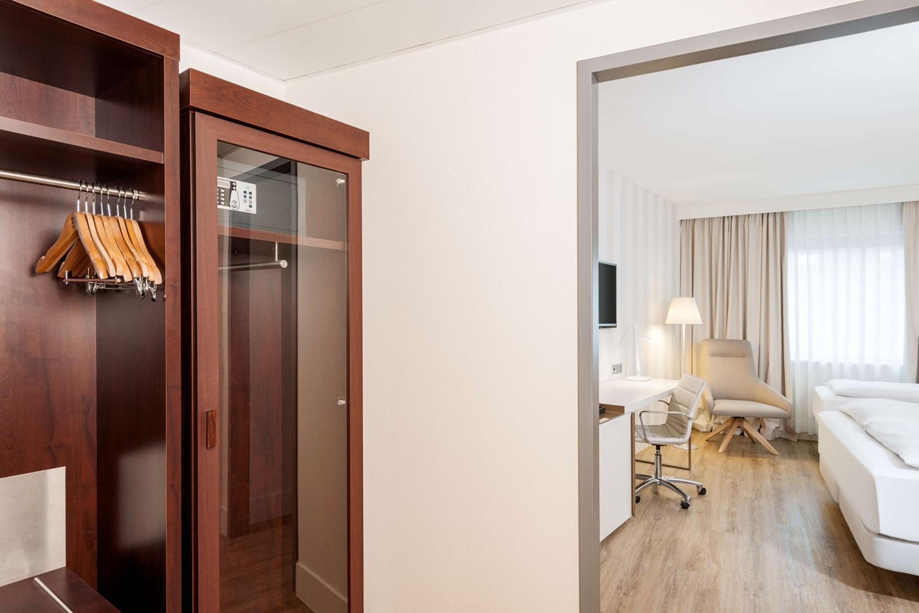 Superior Double Room with Extra Bed - Photo 6