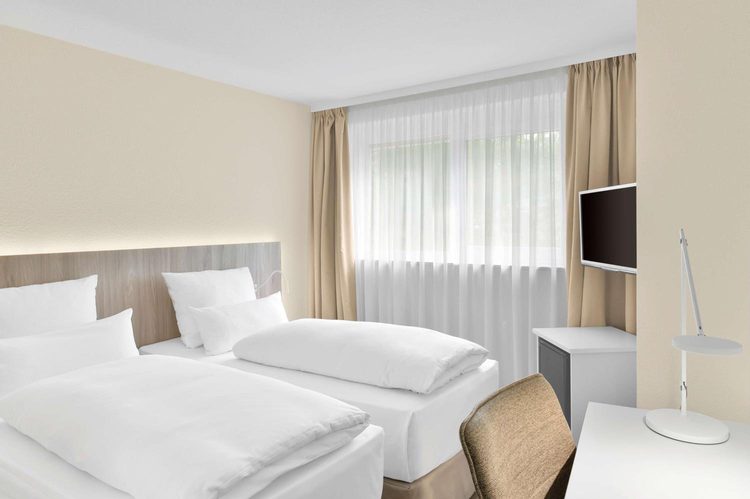 Suite with extra bed (2 adults + 2 children) photo 2