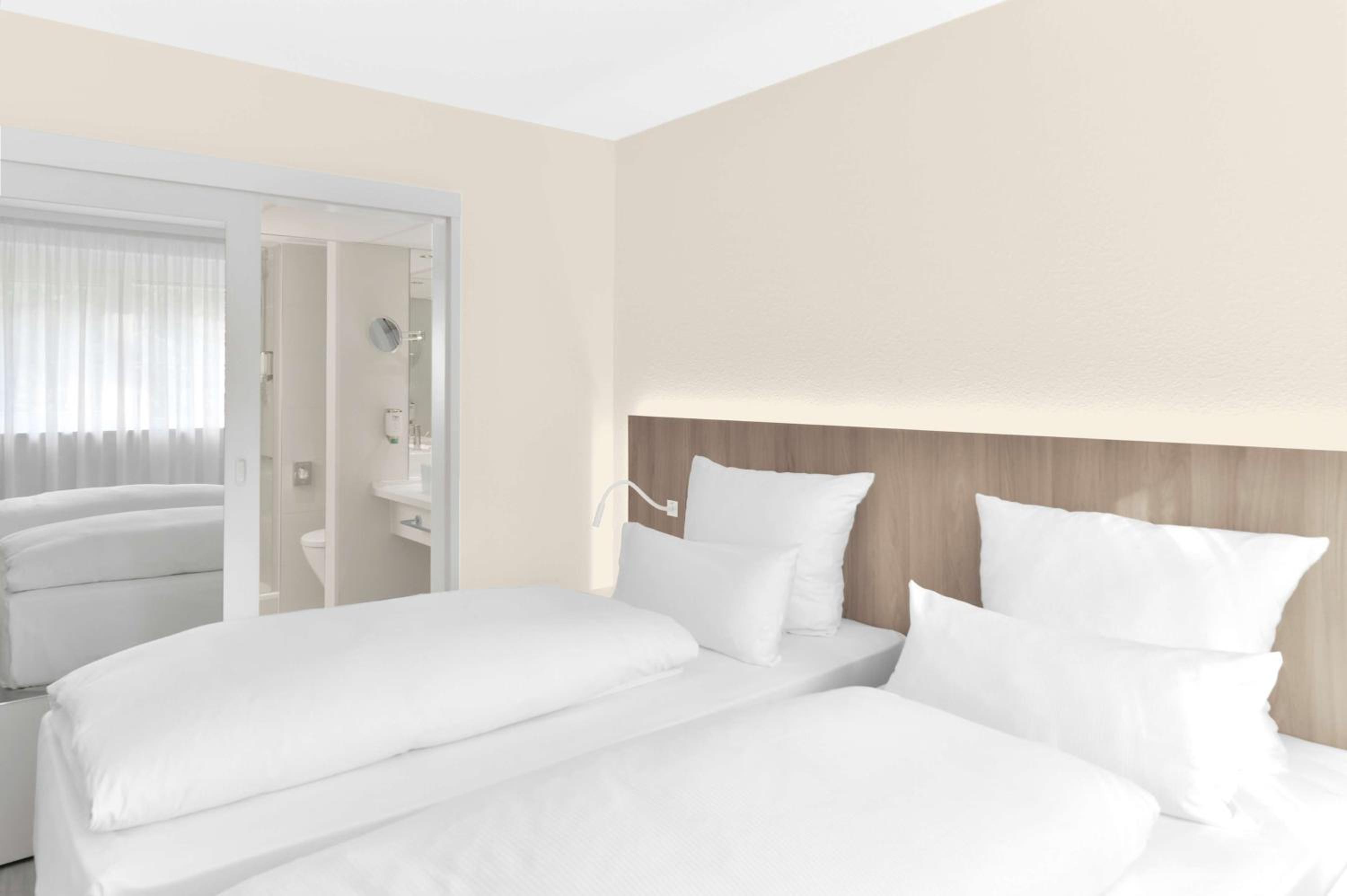 Suite with extra bed (2 adults + 2 children)