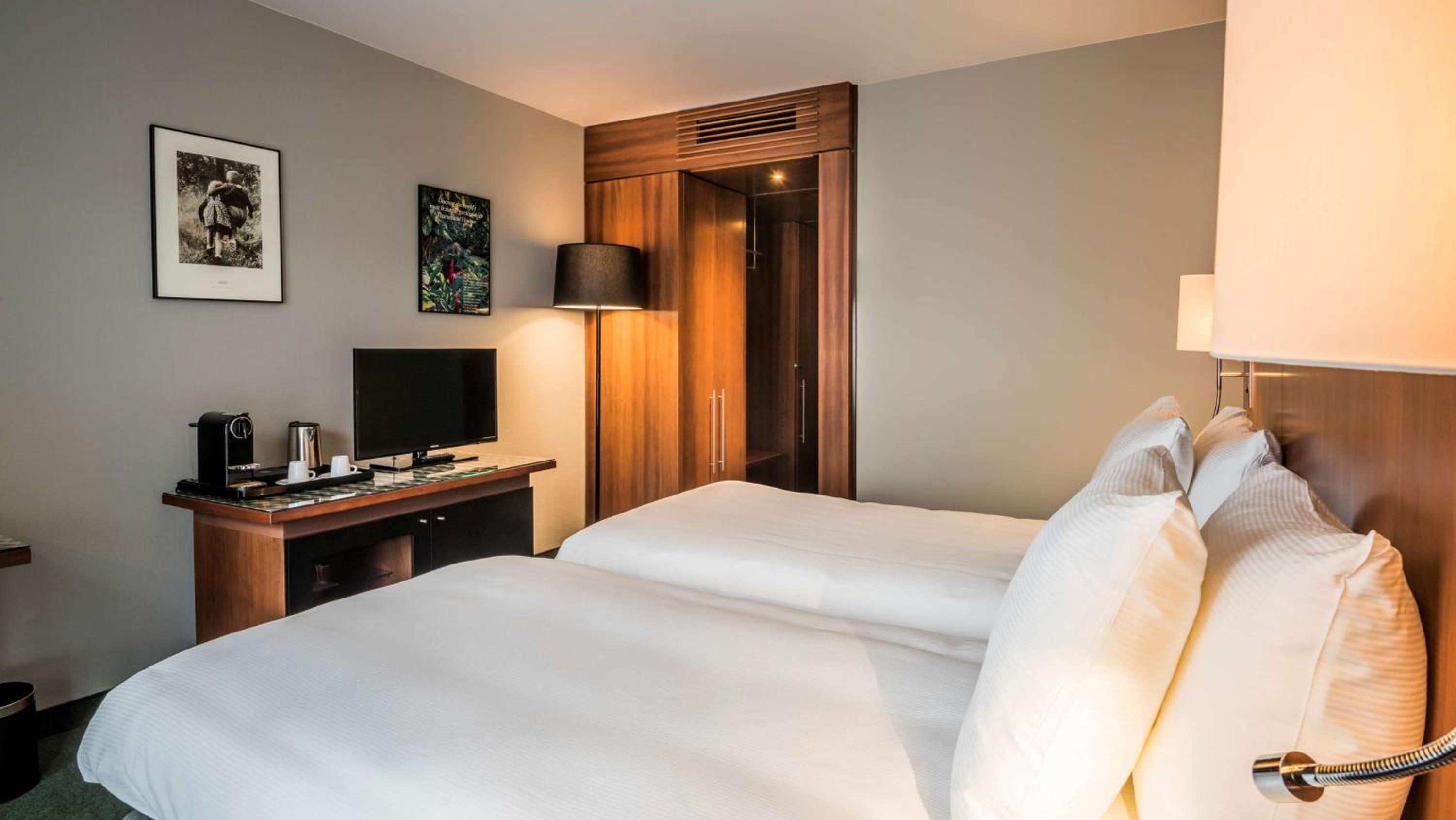 Standard Double Or Twin Room Free Parking Promo