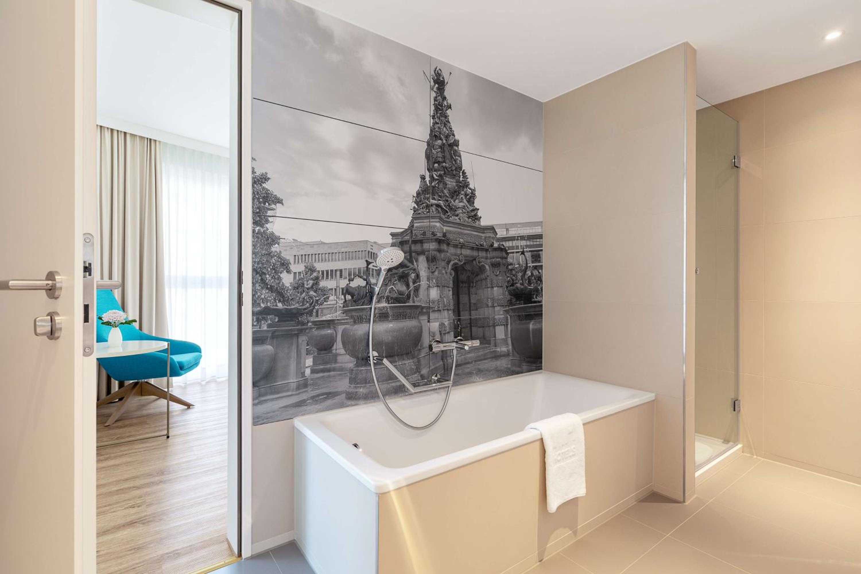 Junior Suite thumbnail 6