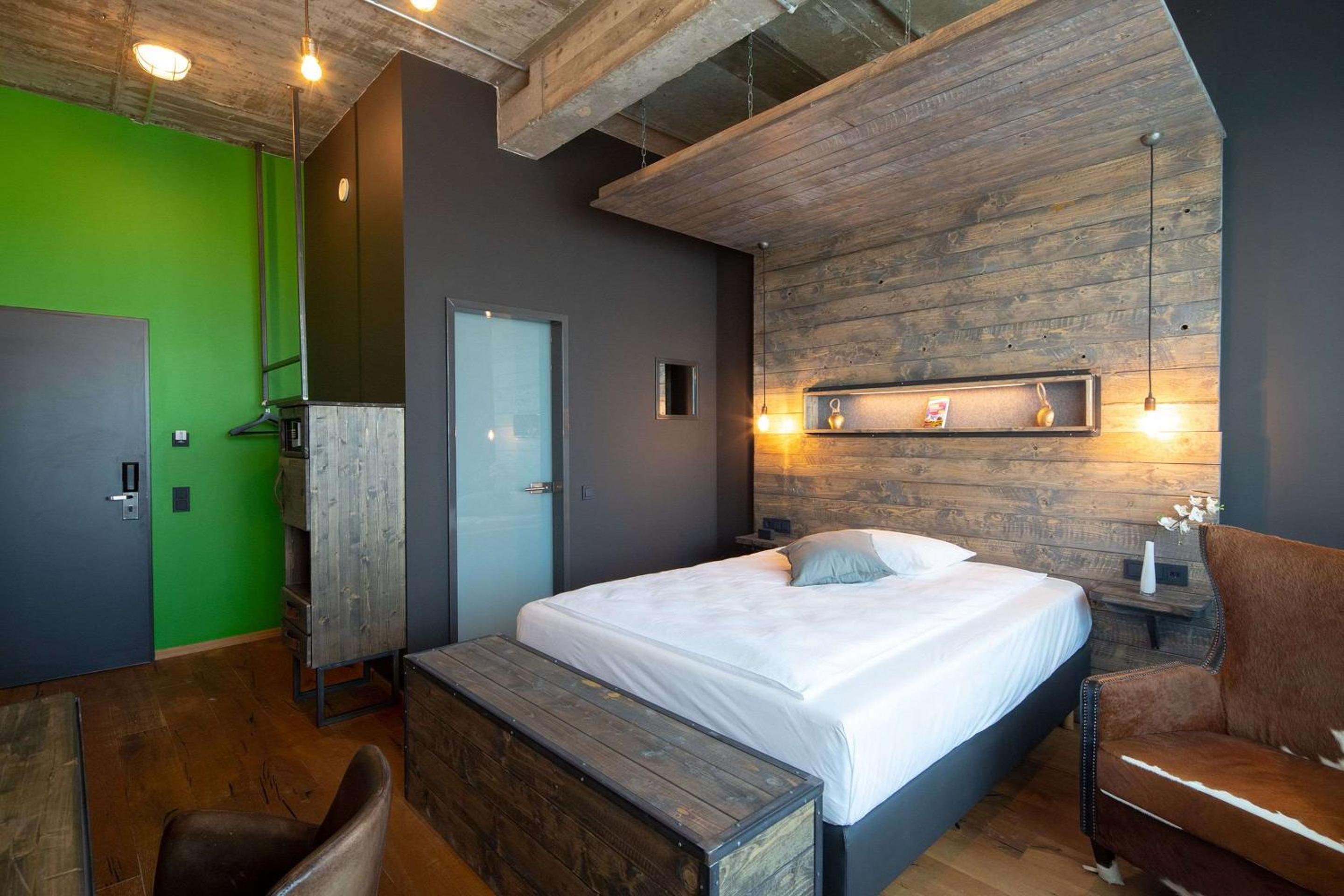 Superior King Room photo 1