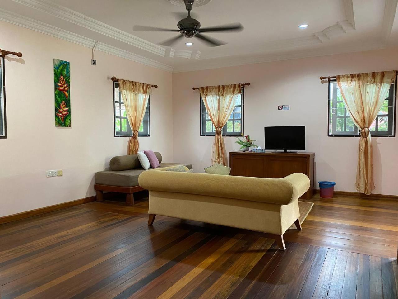 Two-Bedroom Villa photo 2