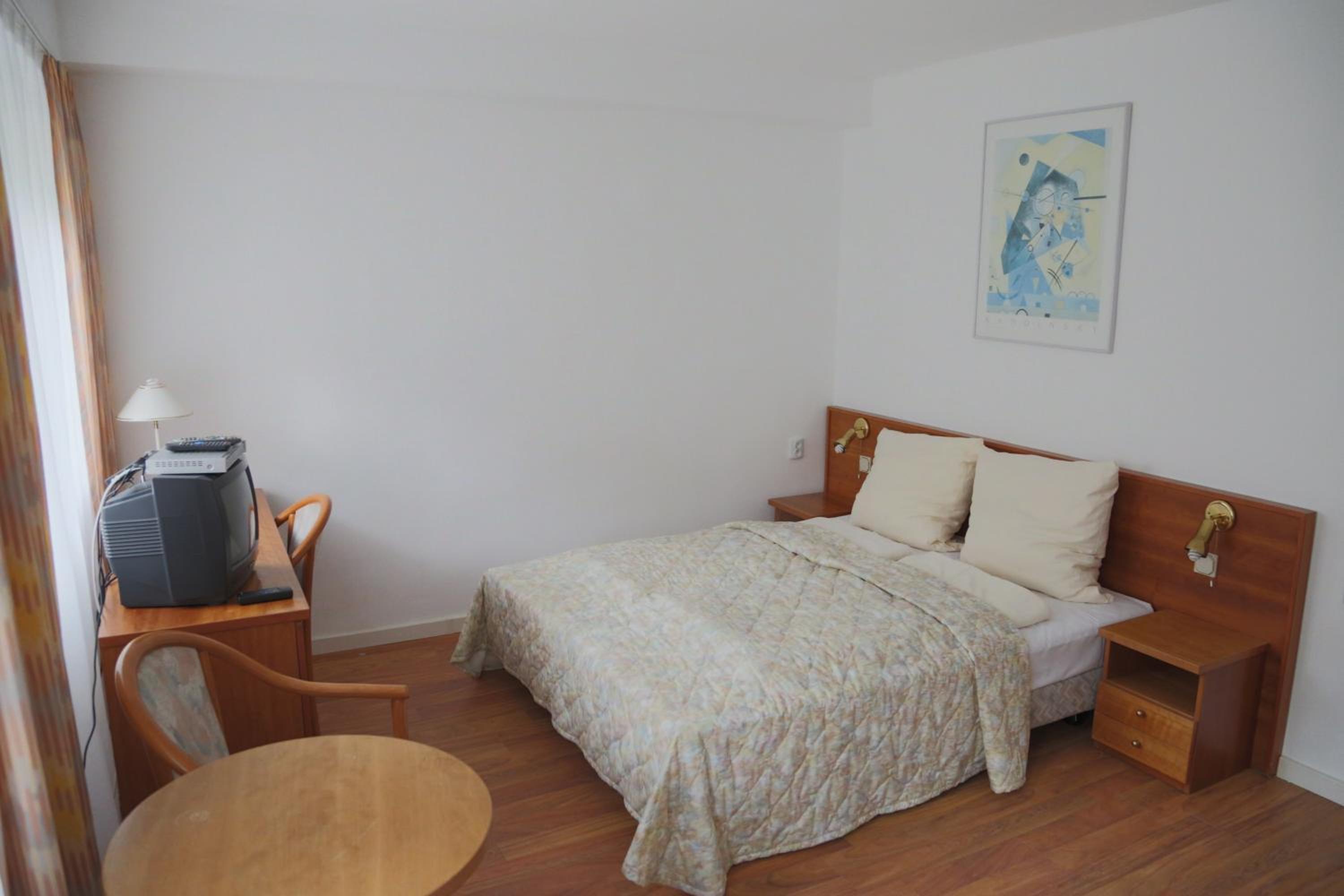 Triple Room with Bathroom photo 1