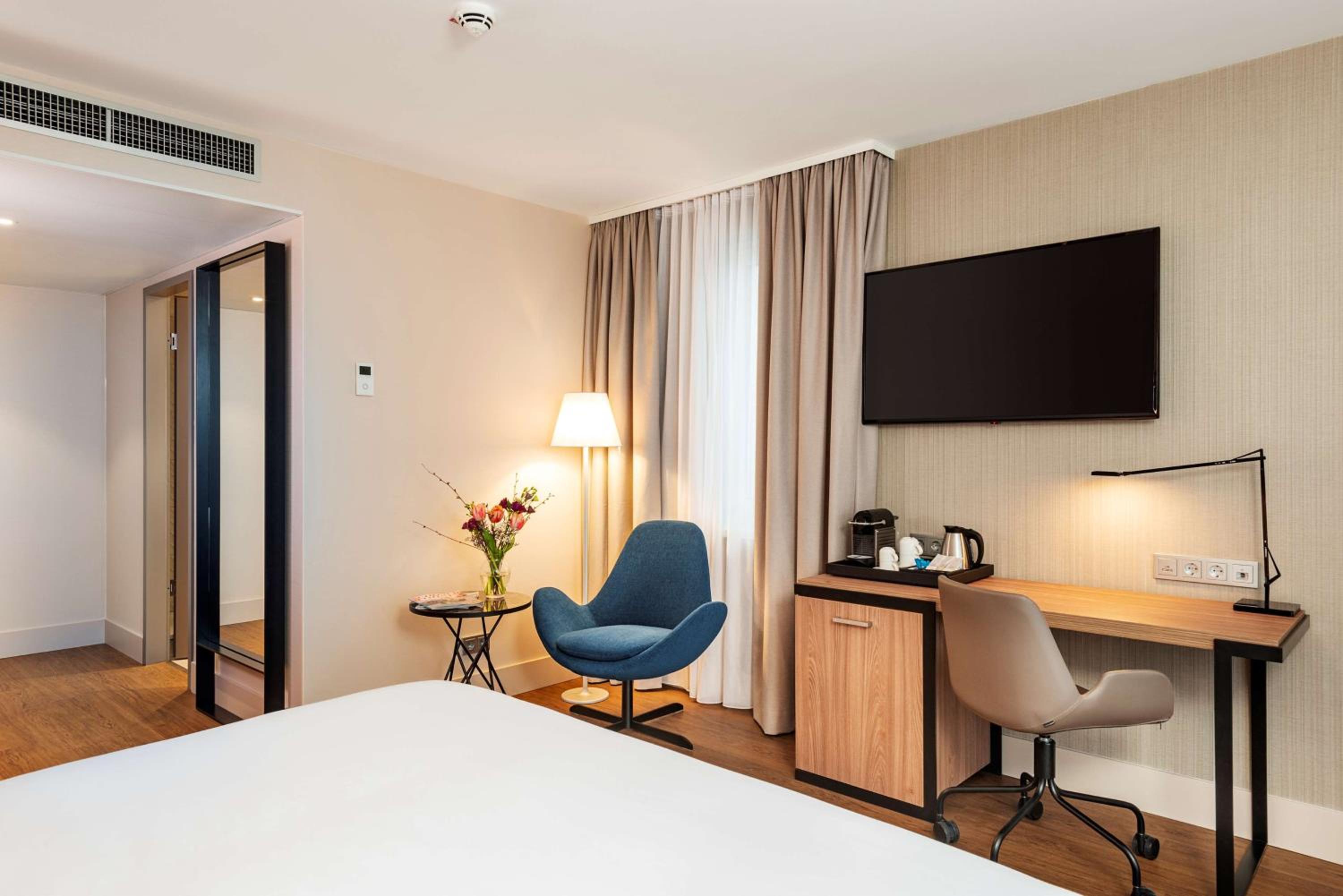 Superior Double or Twin Room - Photo 9