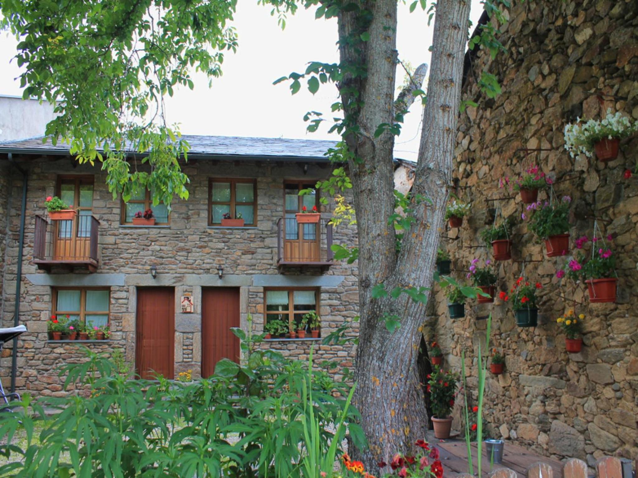 Two-Bedroom House photo 2