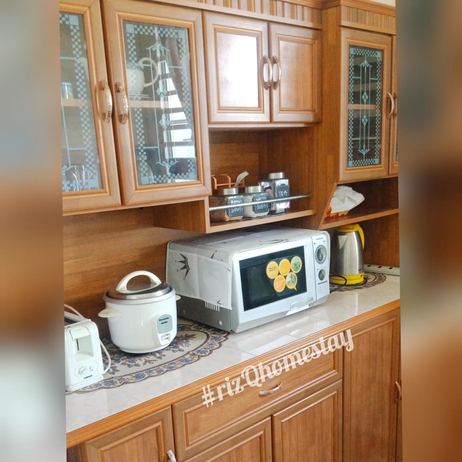 Three-Bedroom House photo 2