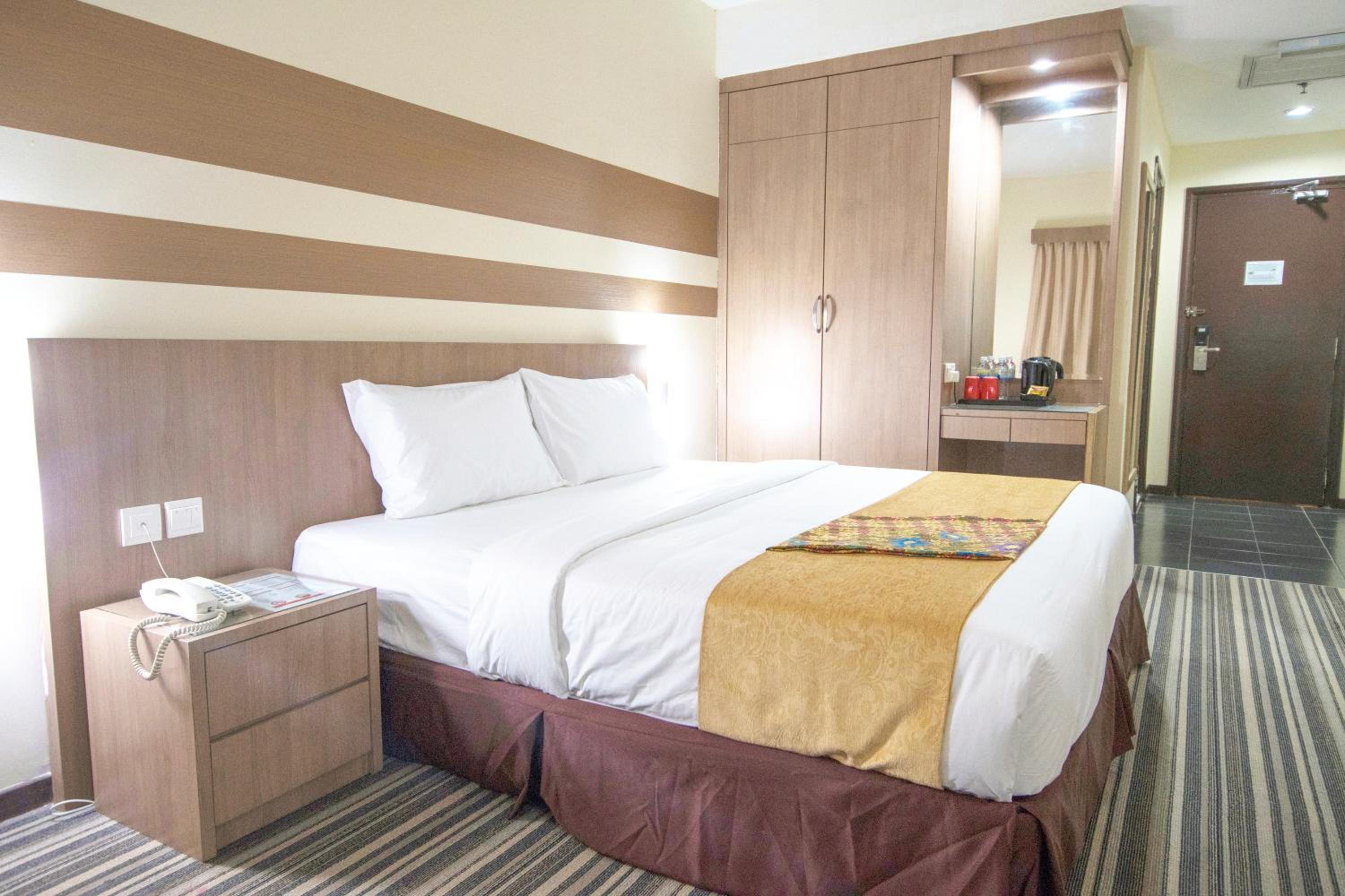 Superior King Room