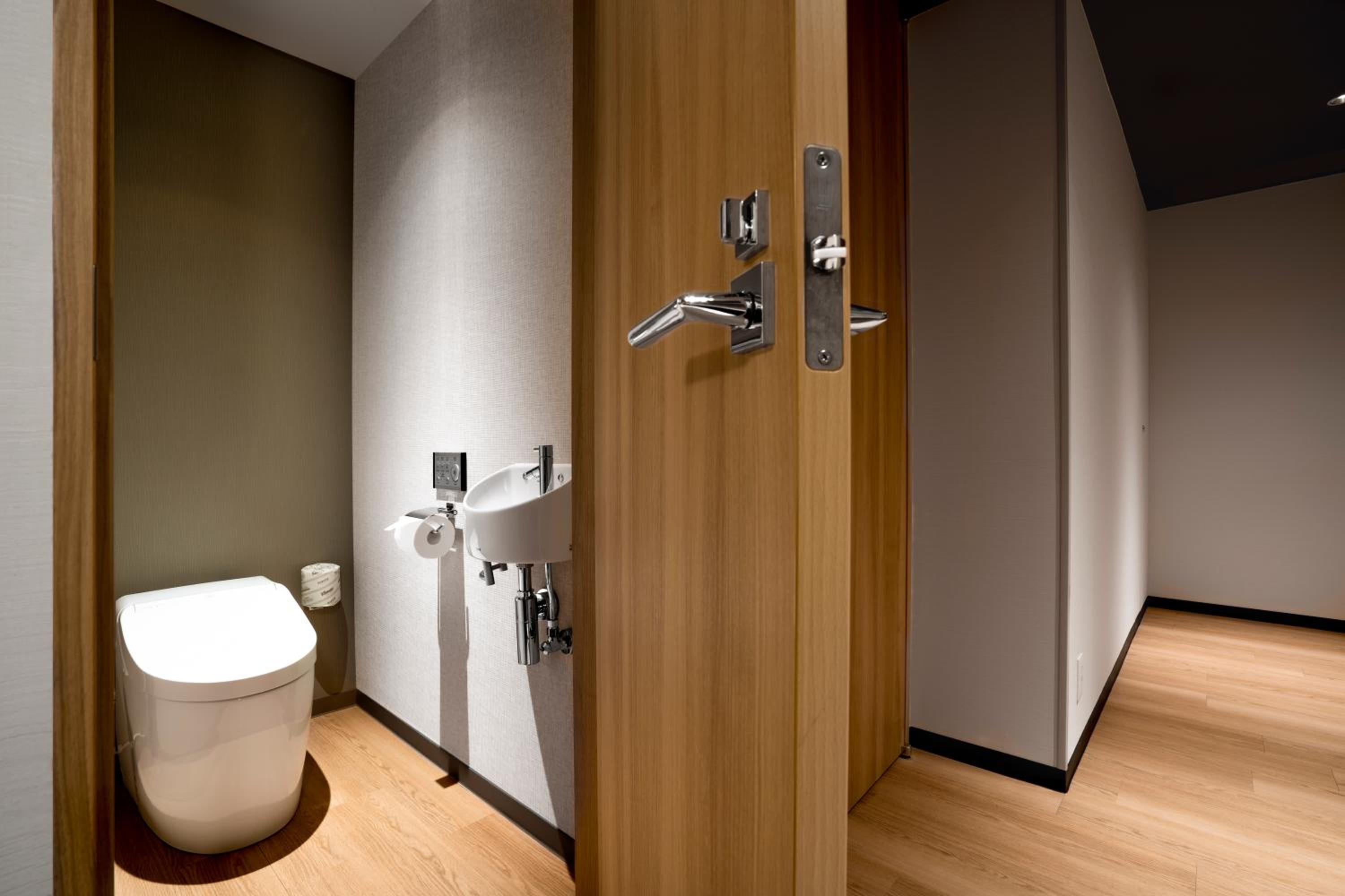 Corner Deluxe Twin Room - Photo 3