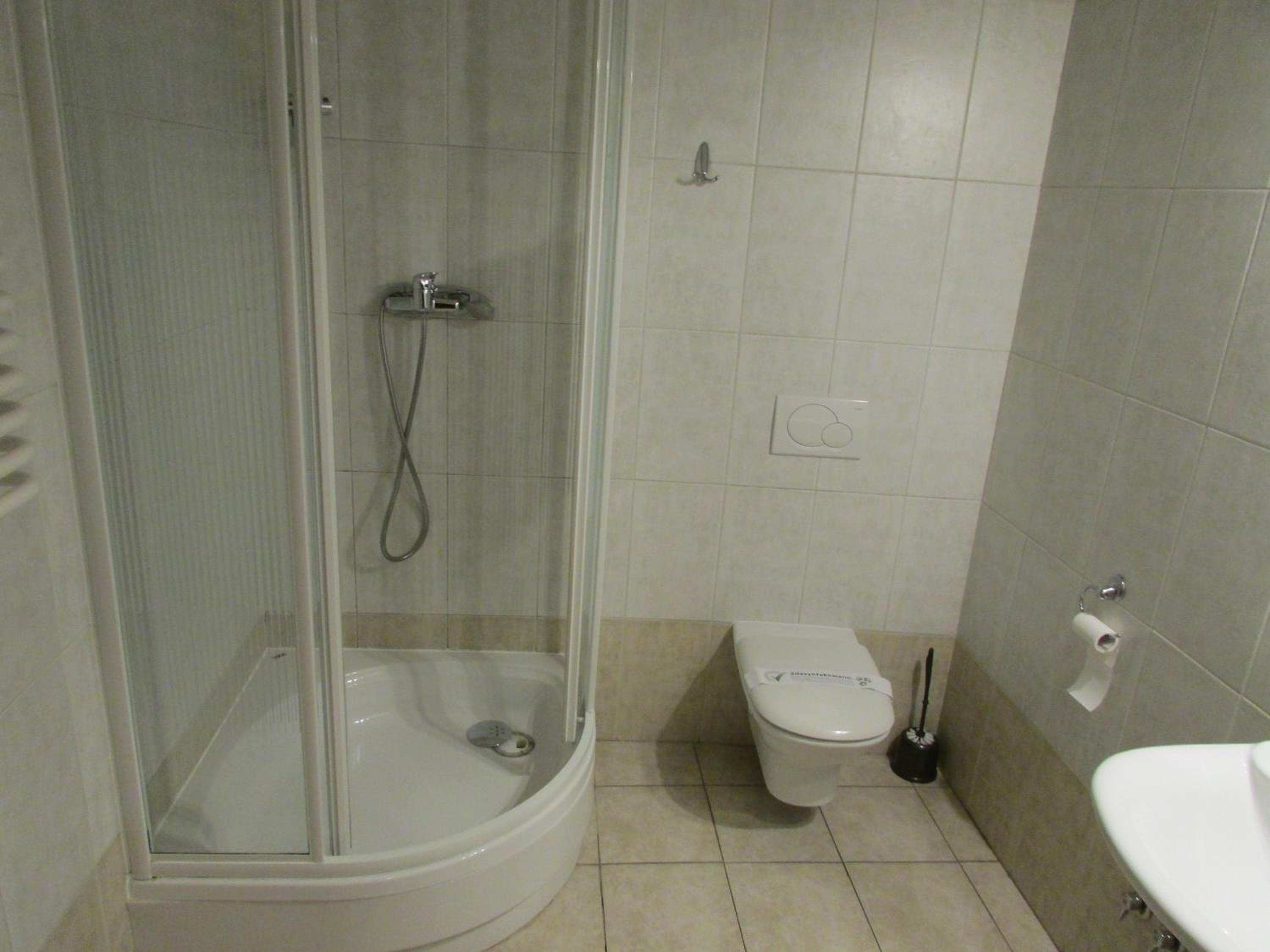 Family Room - Photo 4