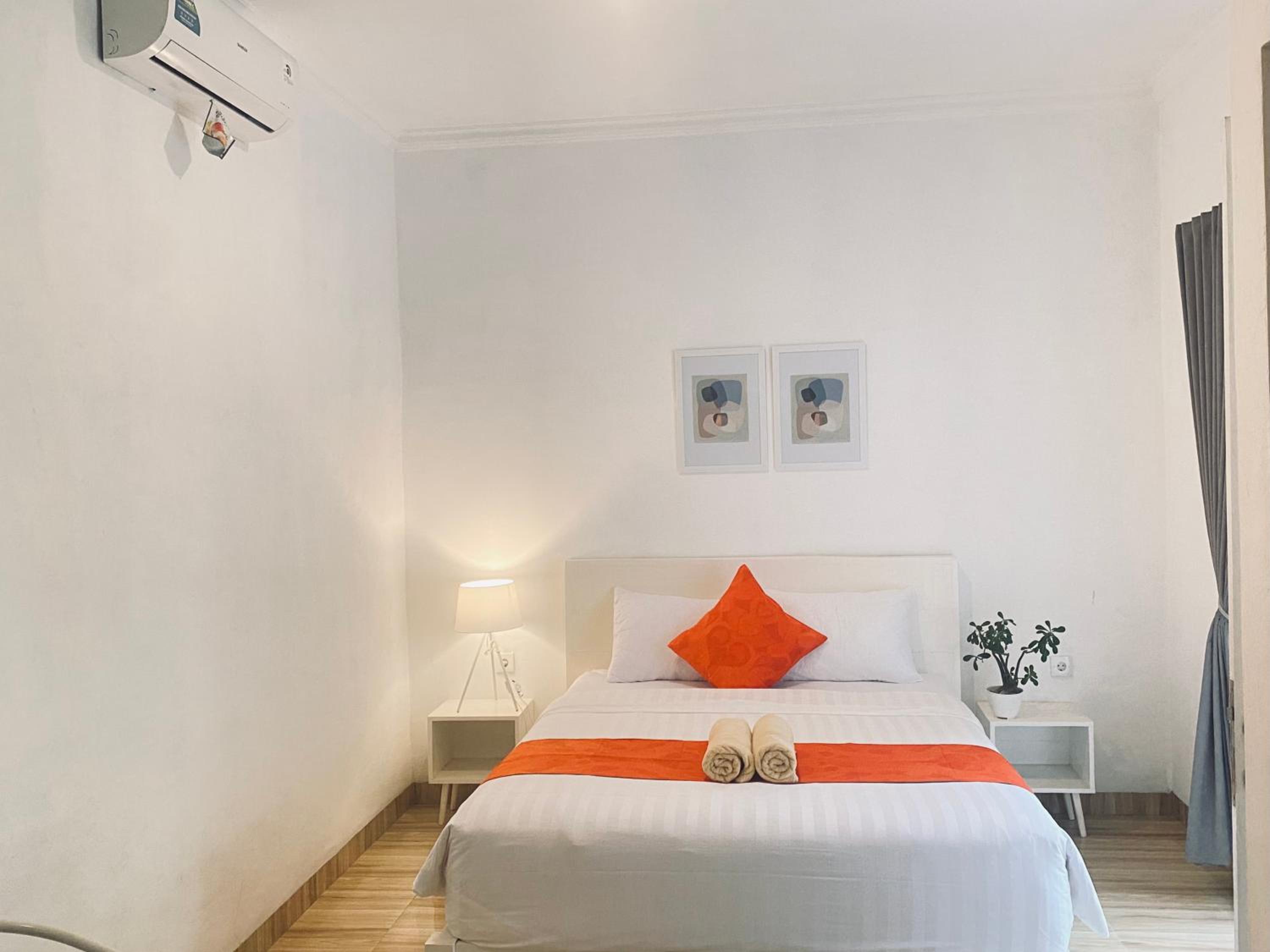 Superior Suite - Photo 11