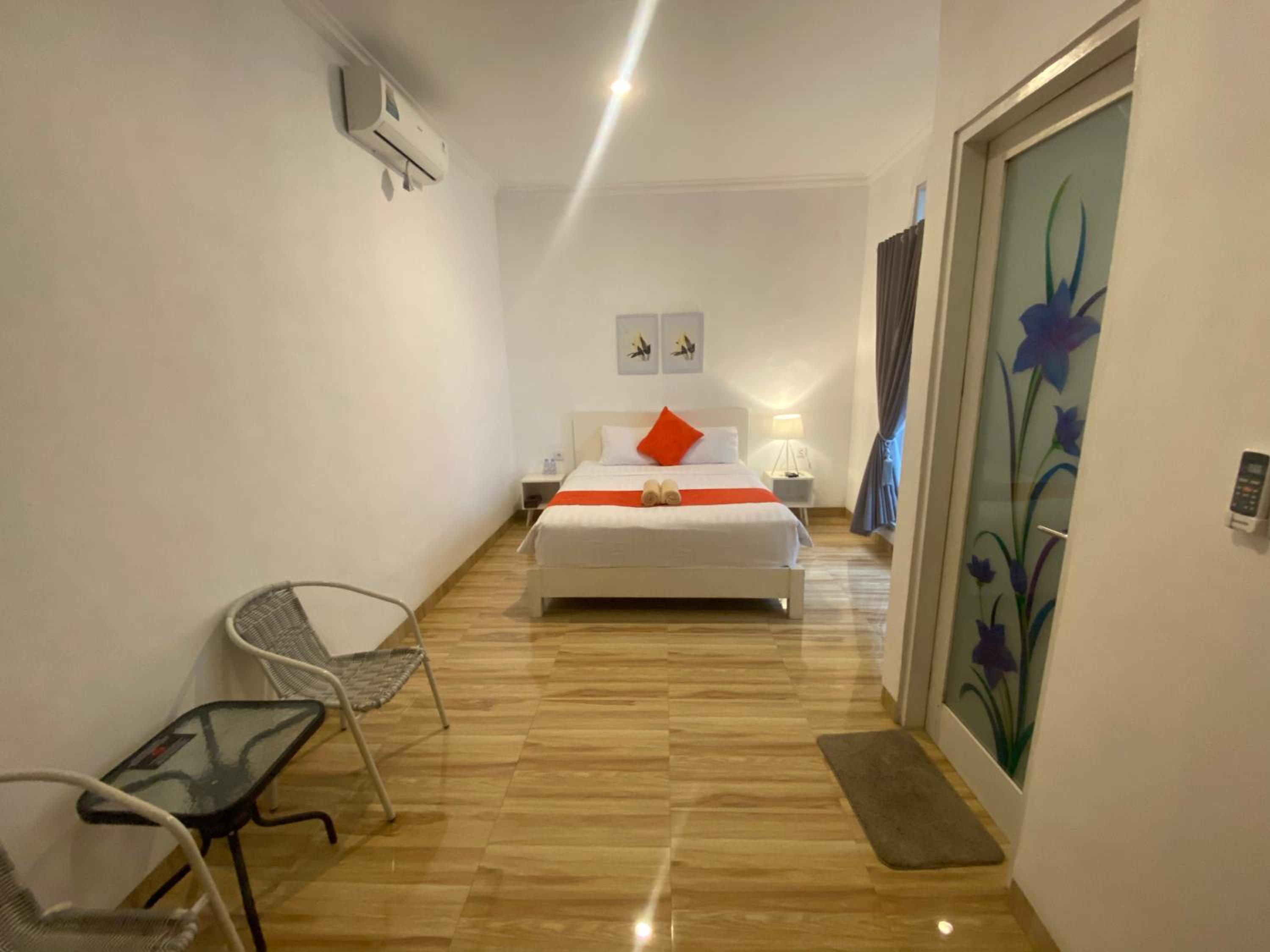 Superior Suite - Photo 6