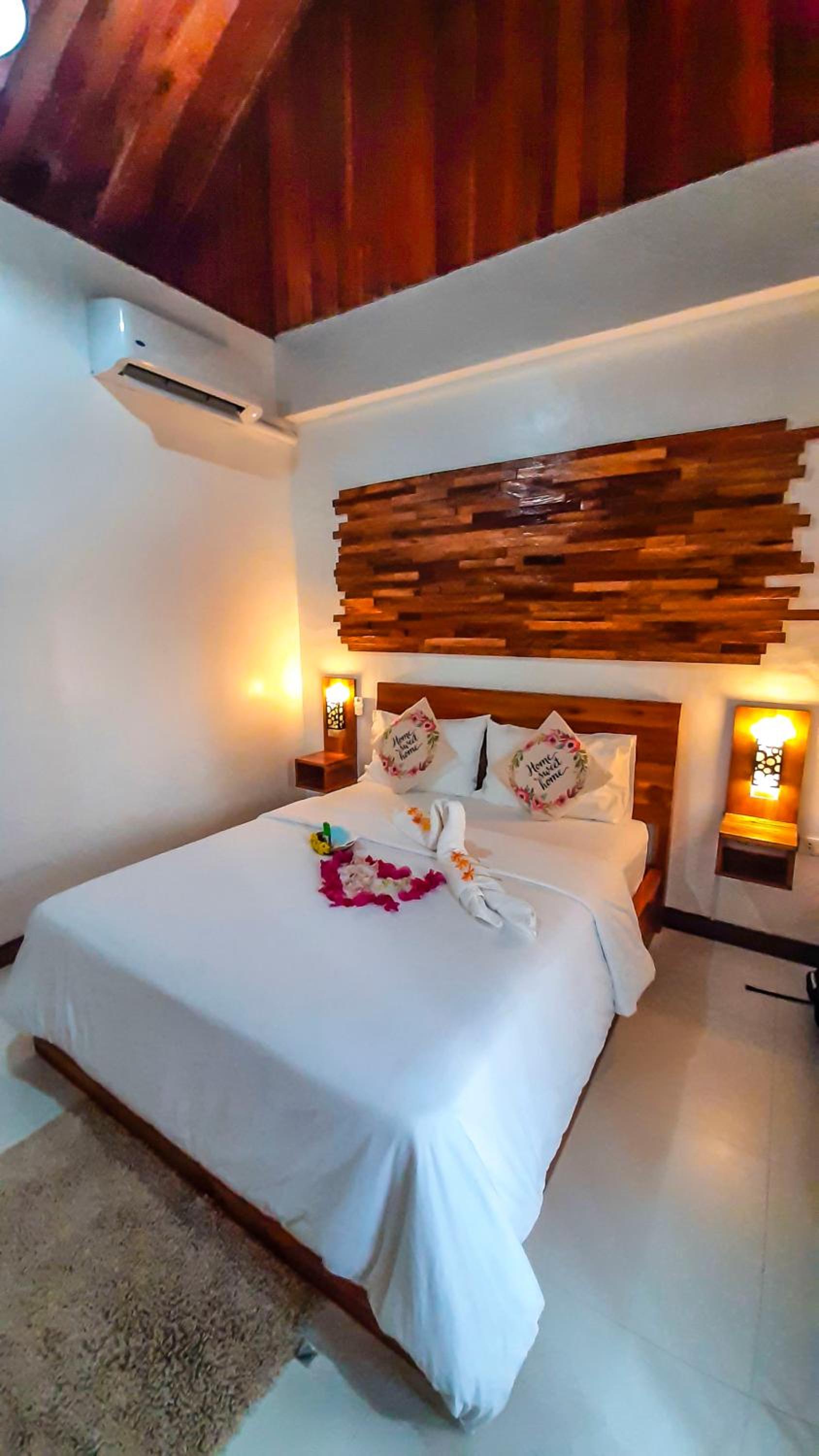 Deluxe Room - Photo 1
