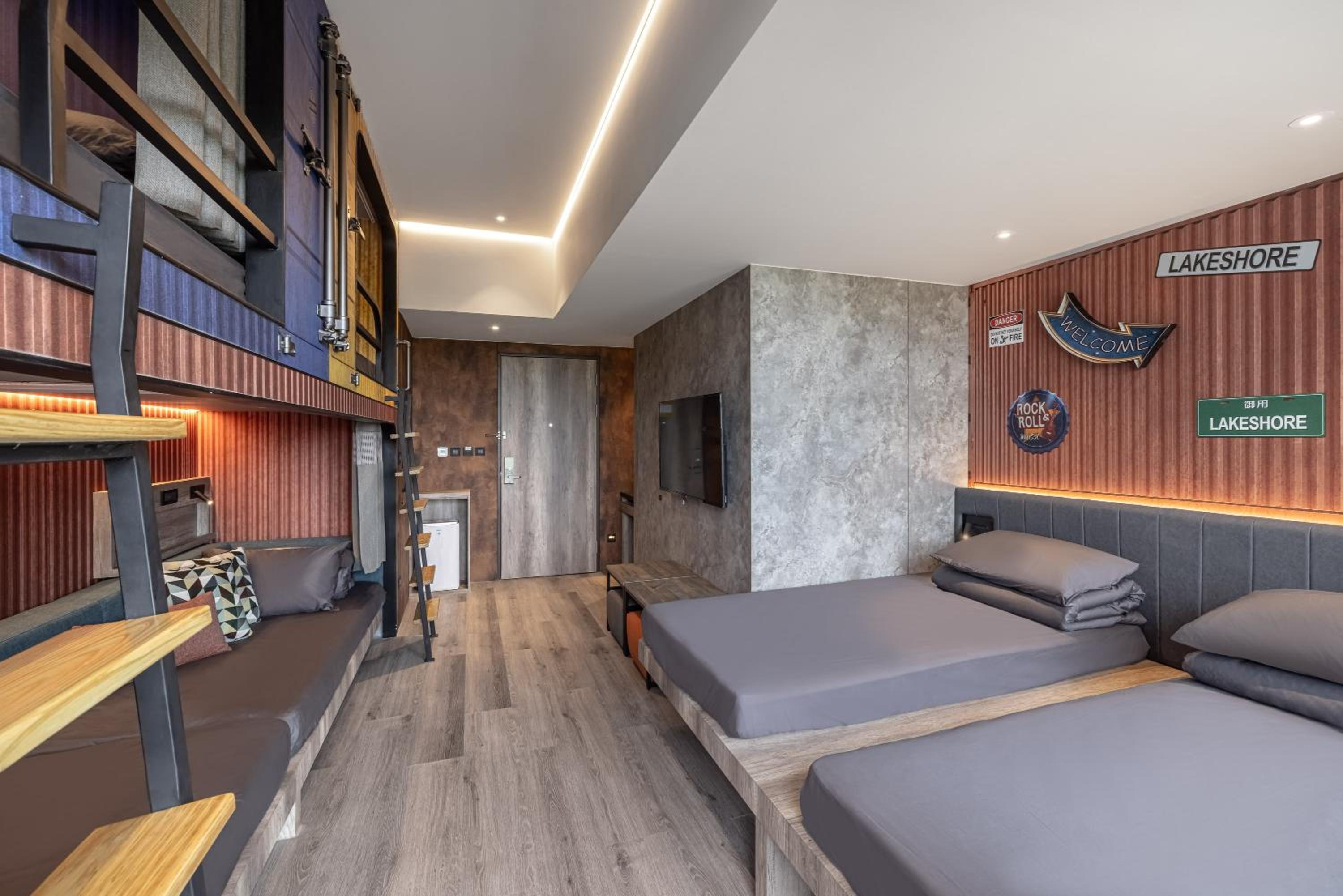 Sextuple Room with Mountain View
