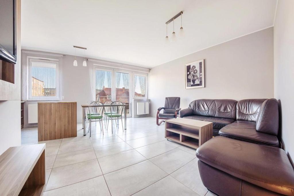 One-Bedroom Apartment with Balcony photo 1