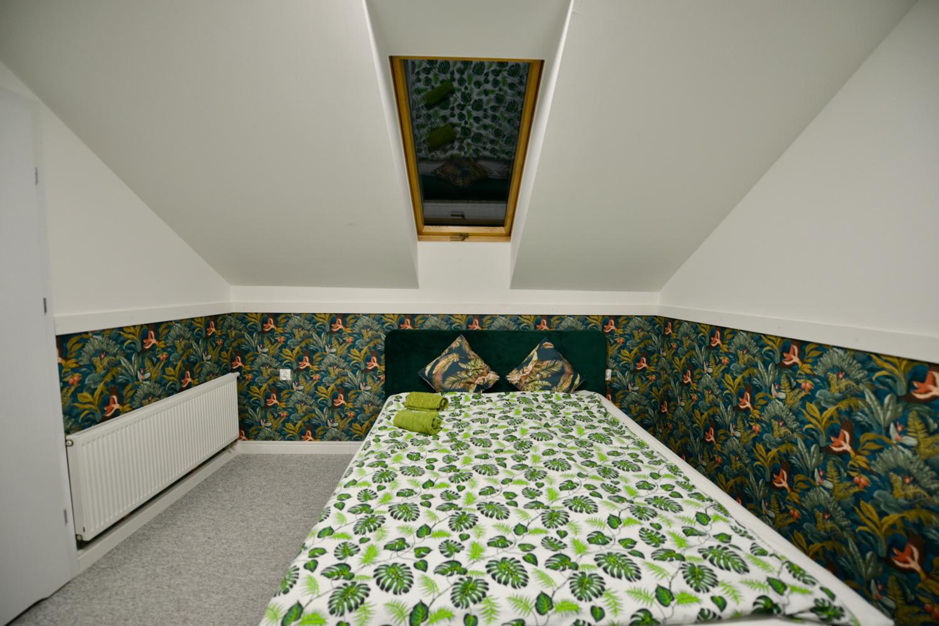 Small Double Room - Photo 3